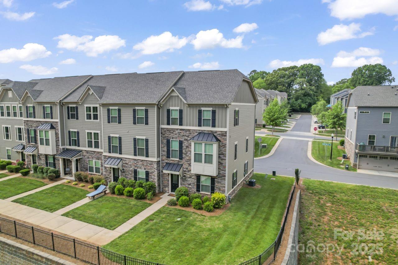 3003 Salix Bend Drive