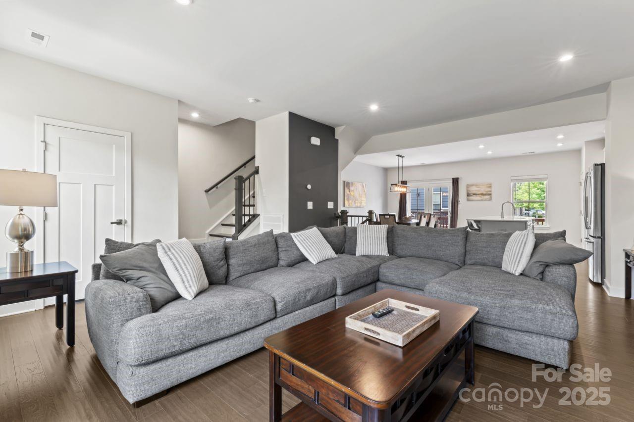 3003 Salix Bend Drive