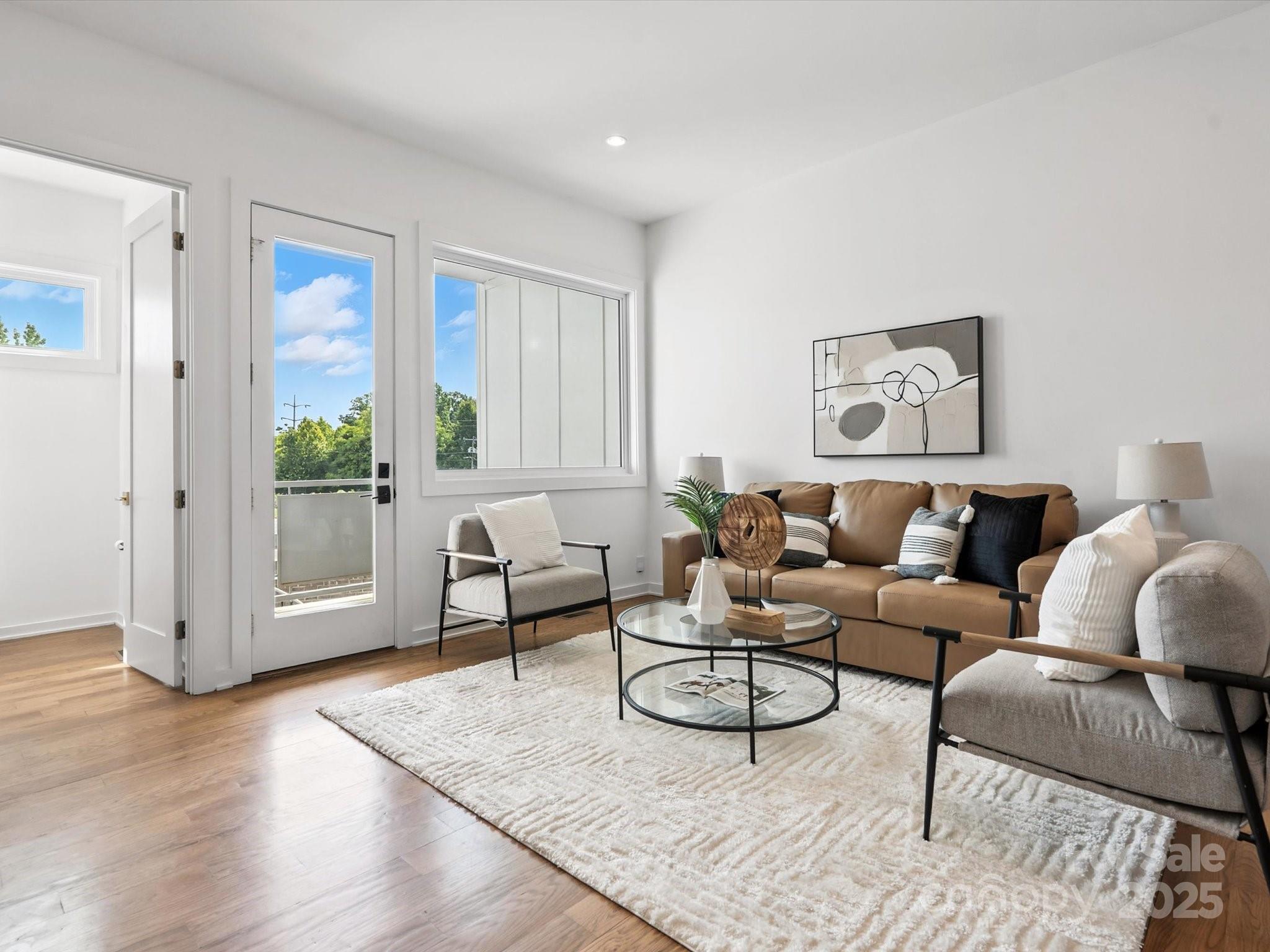 2653 Shenandoah Avenue