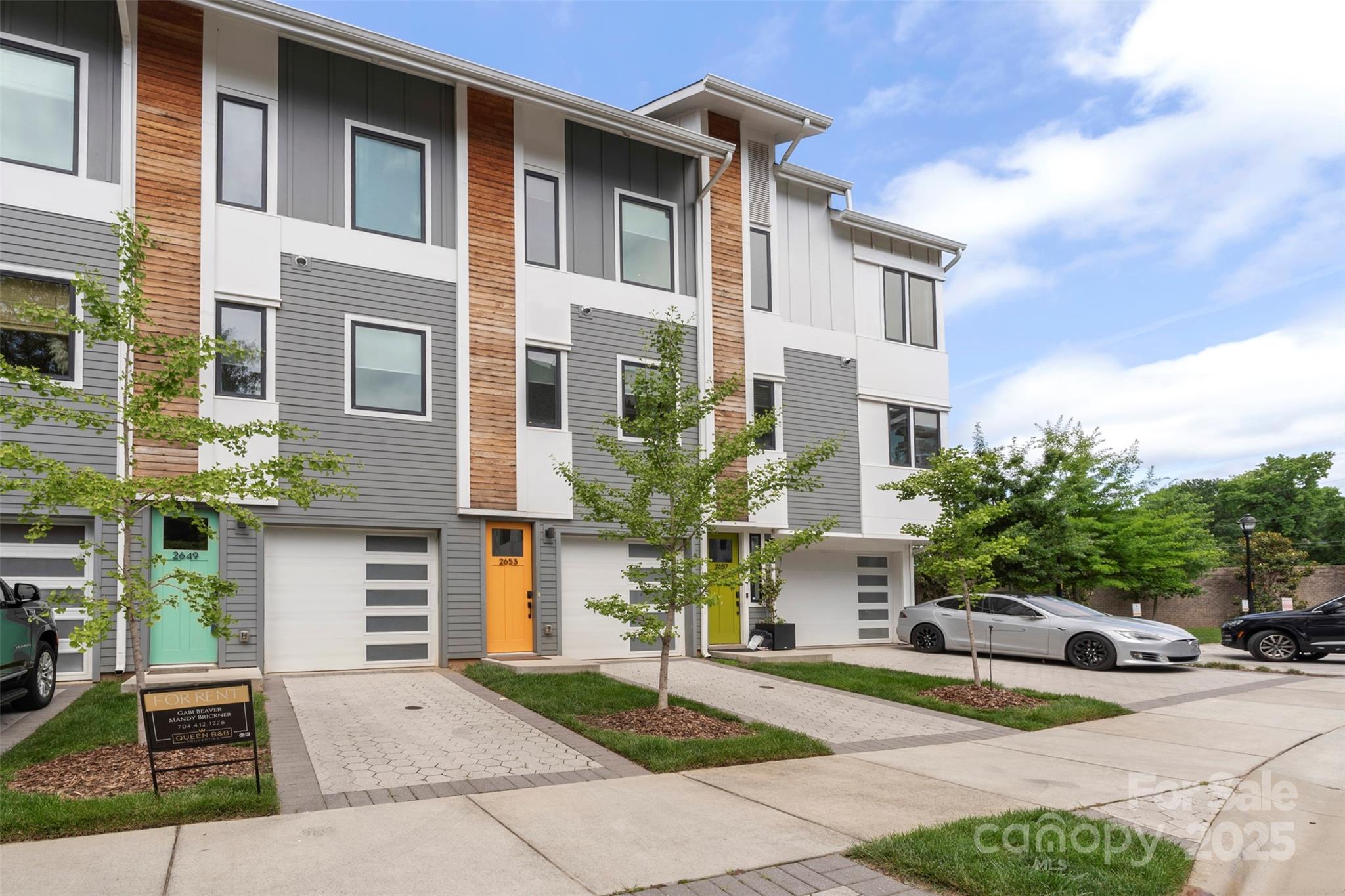 2653 Shenandoah Avenue