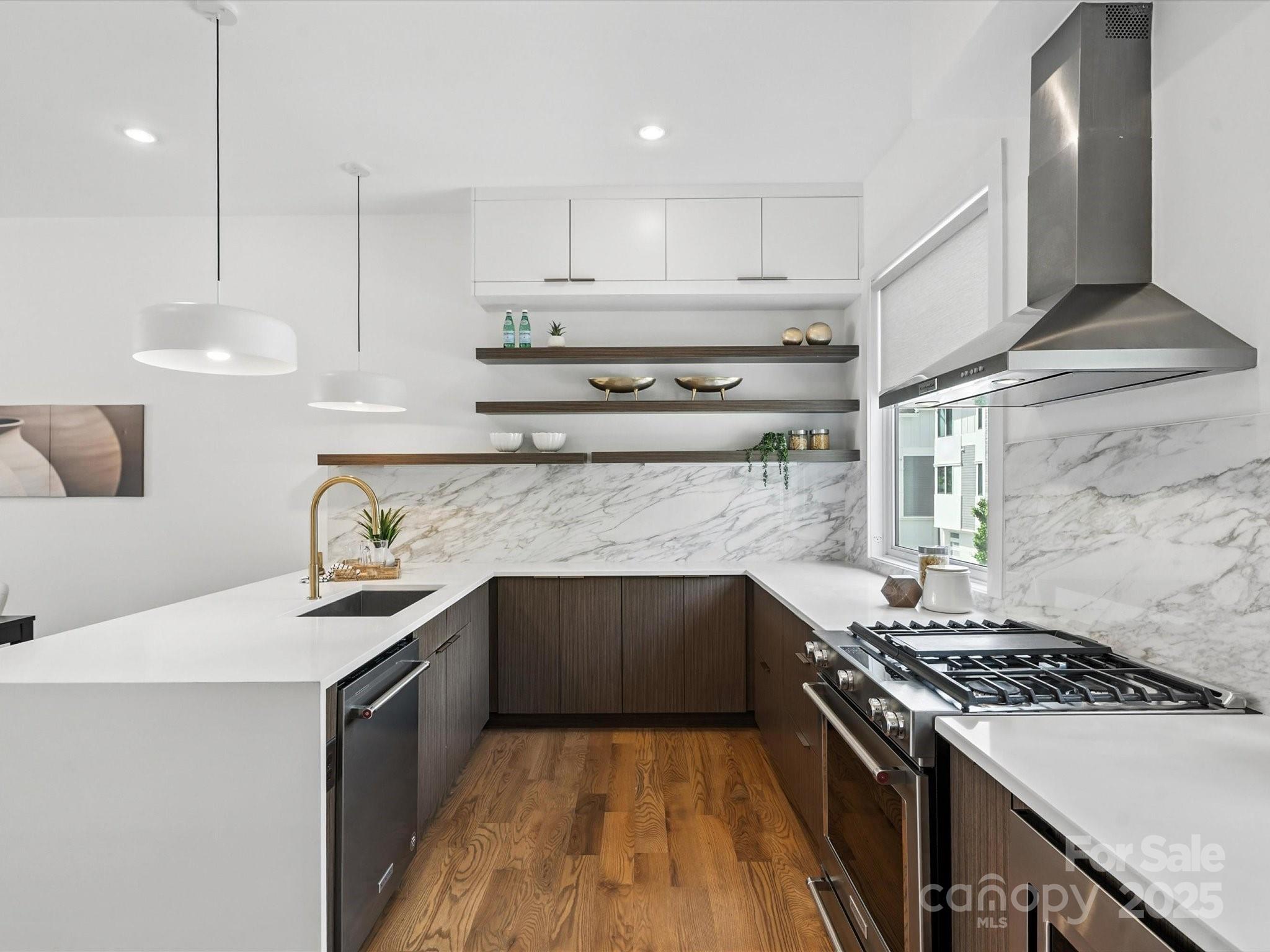 2653 Shenandoah Avenue