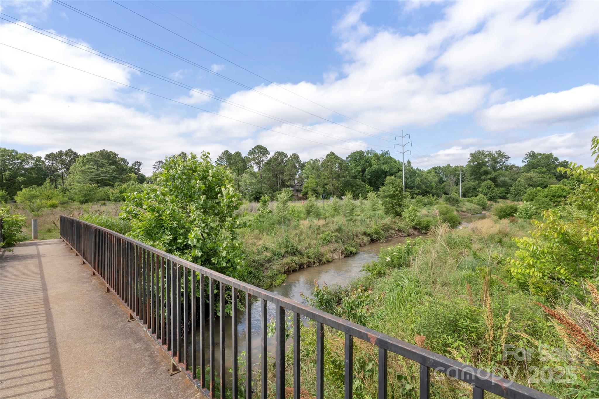 2653 Shenandoah Avenue