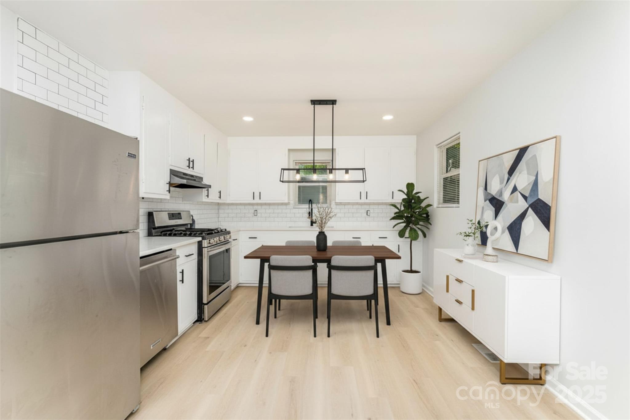 3724 Patricia Drive NW