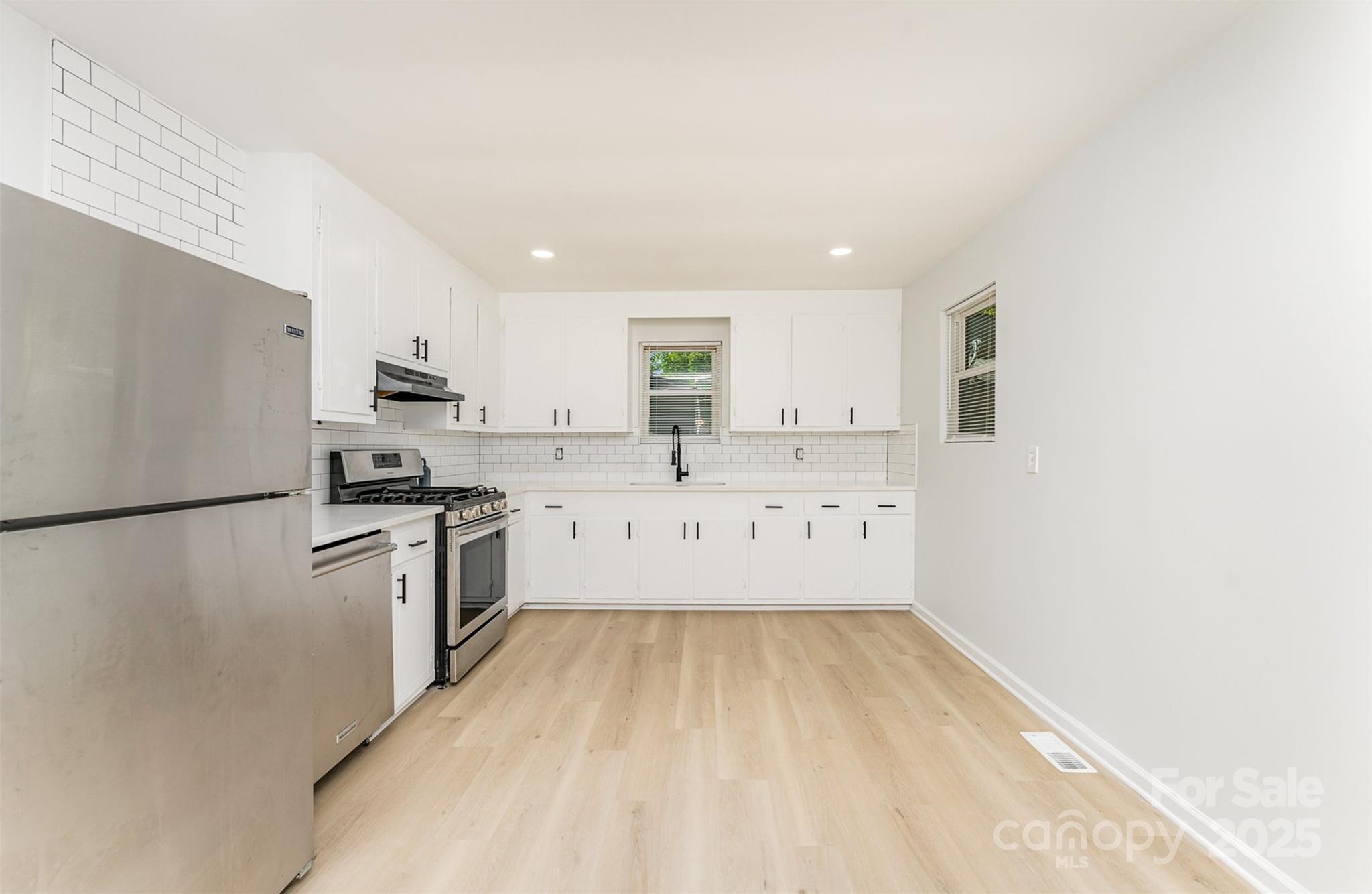 3724 Patricia Drive NW