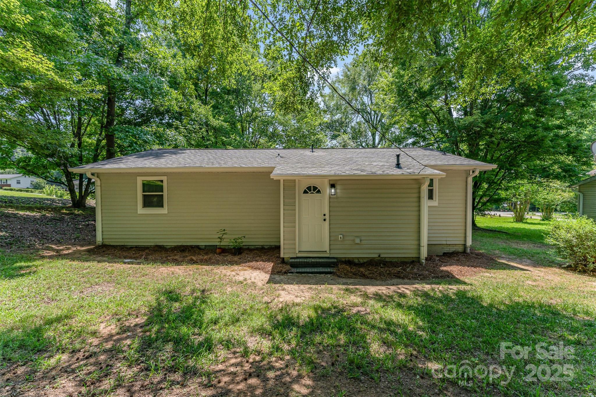 3724 Patricia Drive NW