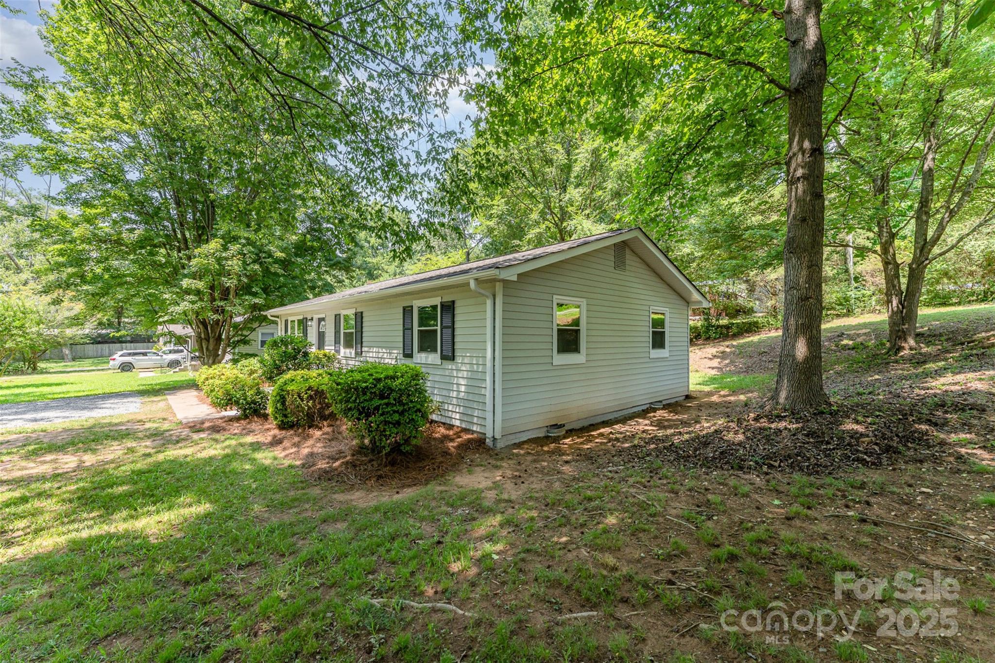 3724 Patricia Drive NW