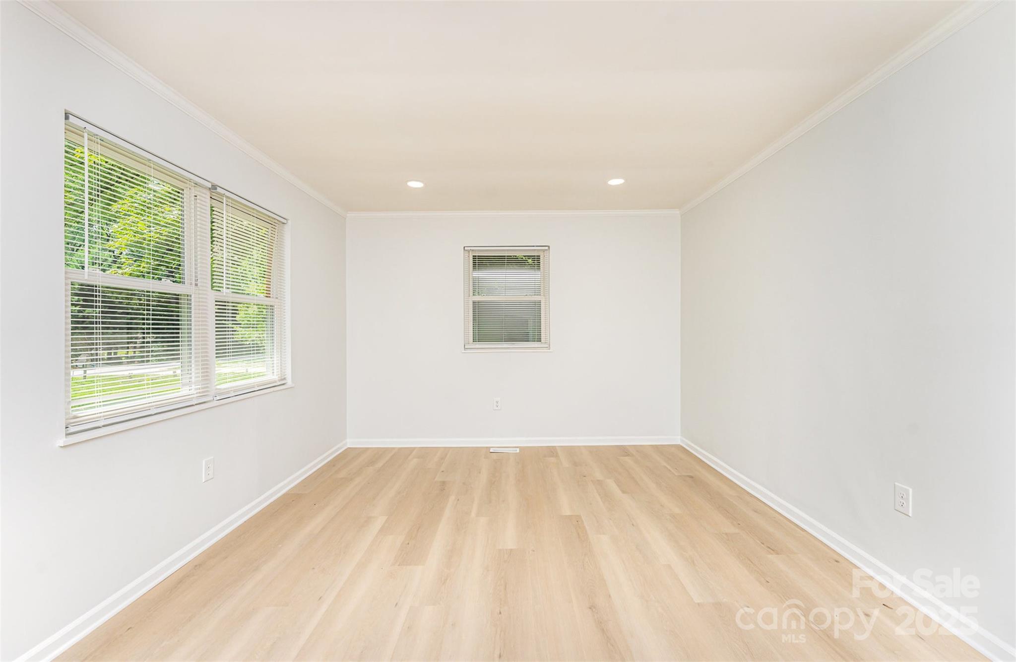 3724 Patricia Drive NW