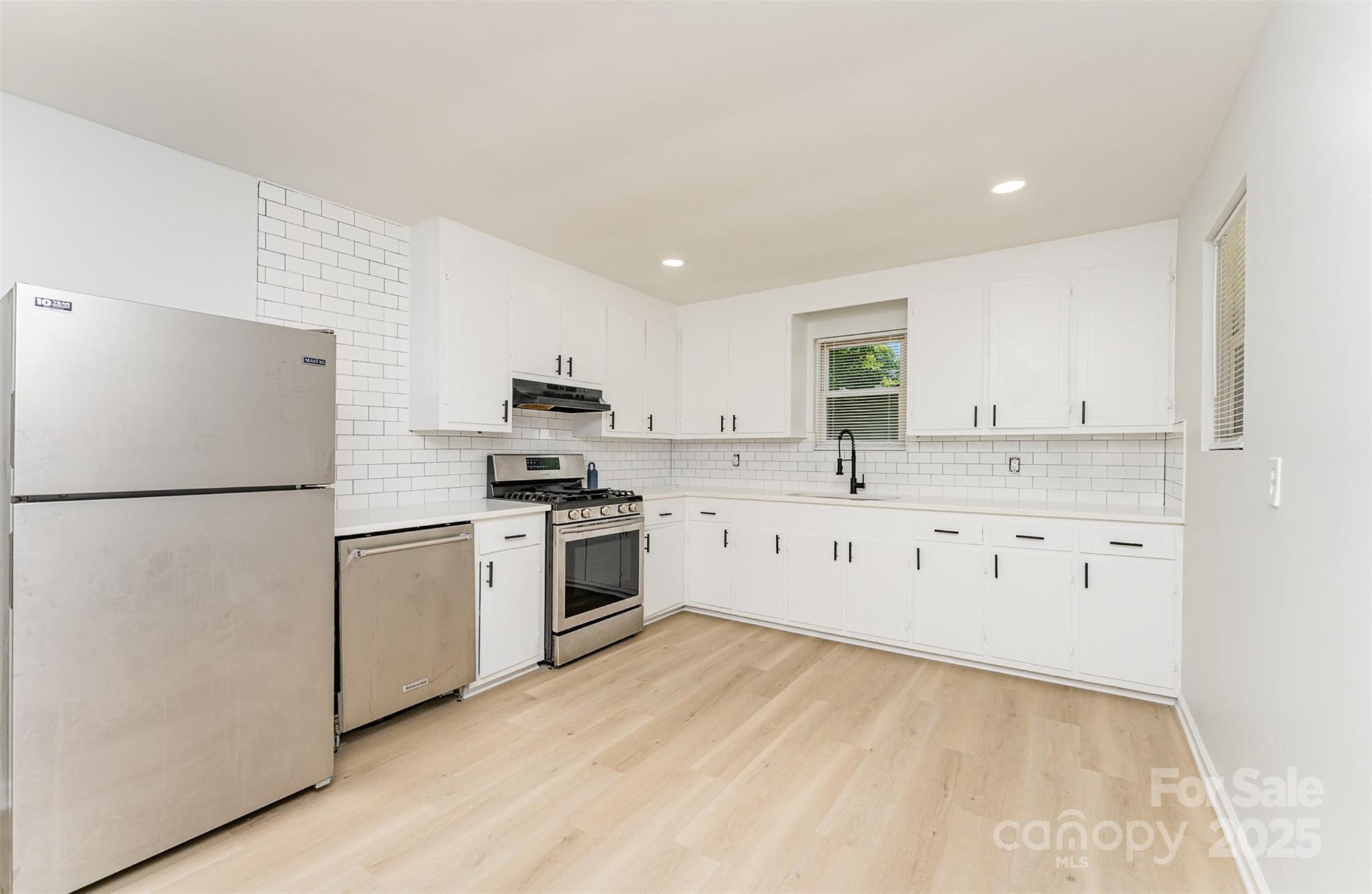 3724 Patricia Drive NW