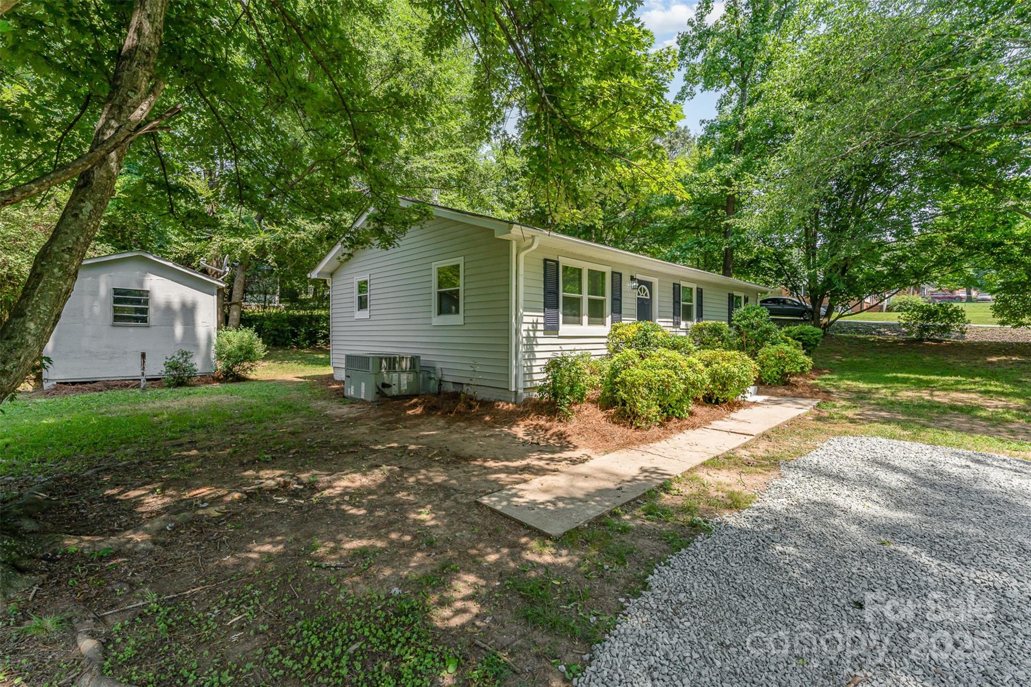 3724 Patricia Drive NW