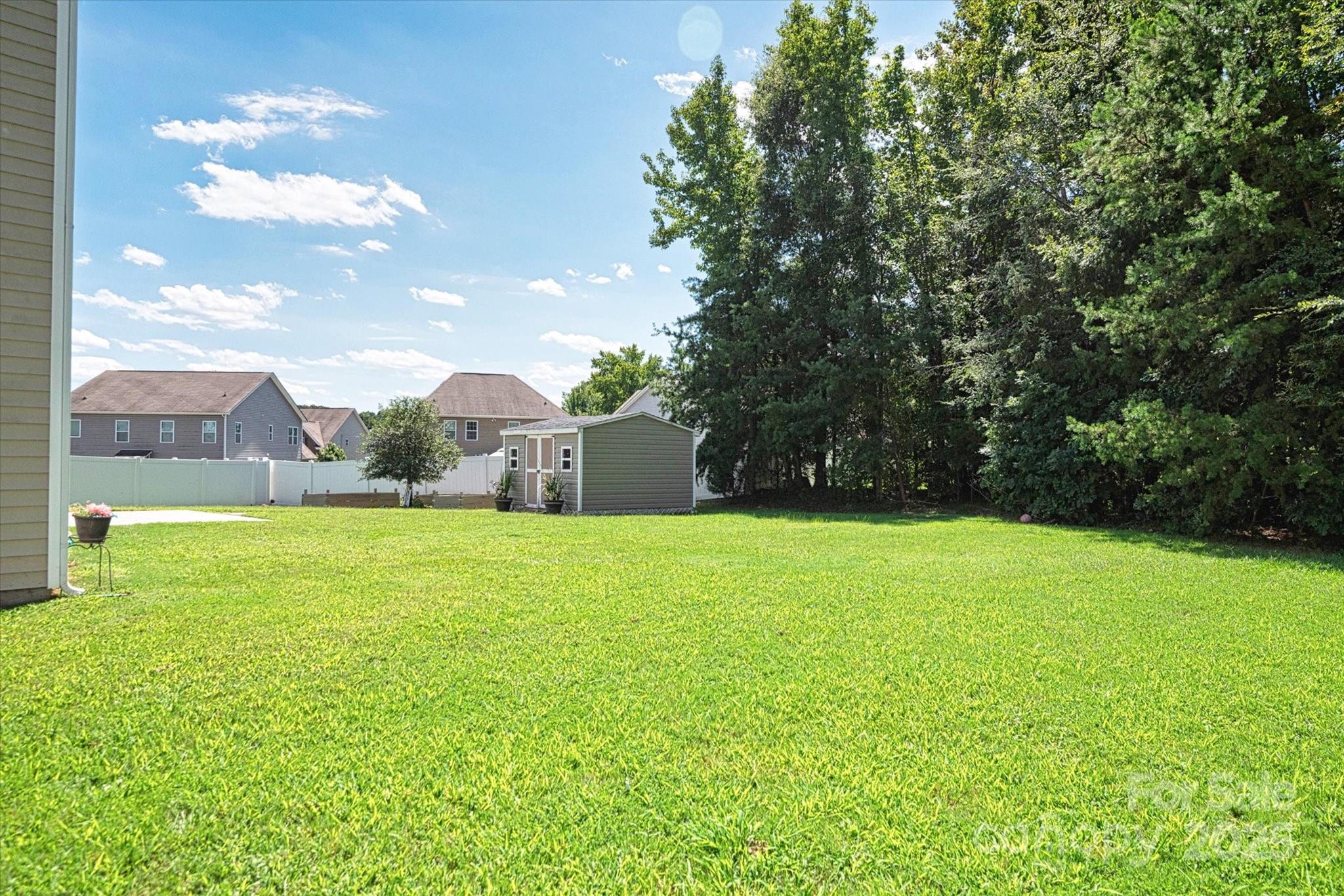 12704 Franklin Square Road