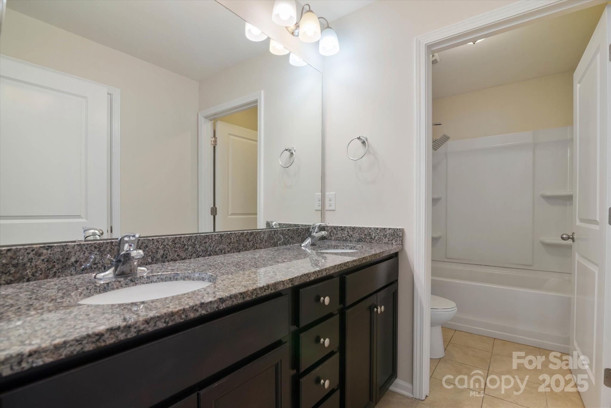 12704 Franklin Square Road