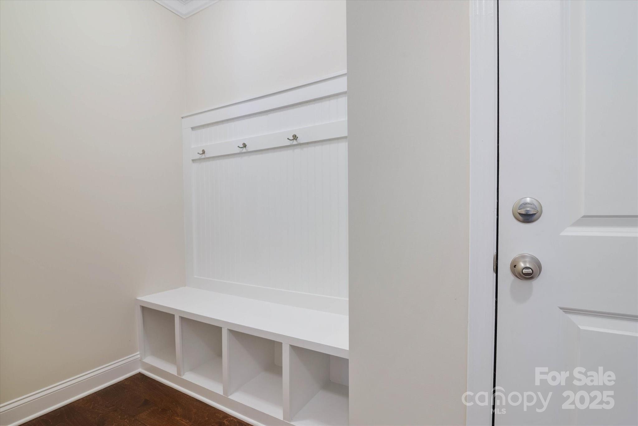 12704 Franklin Square Road