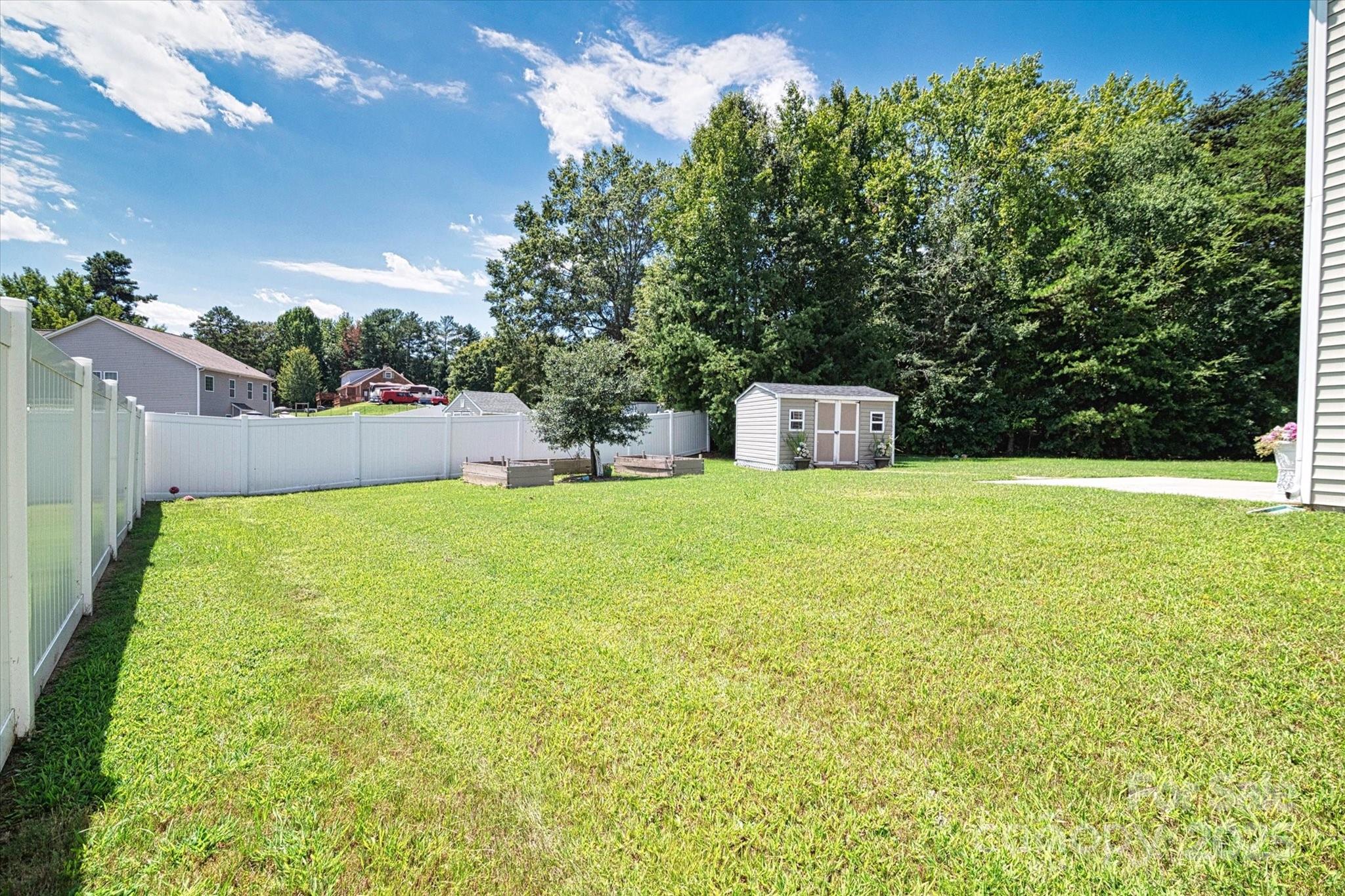 12704 Franklin Square Road