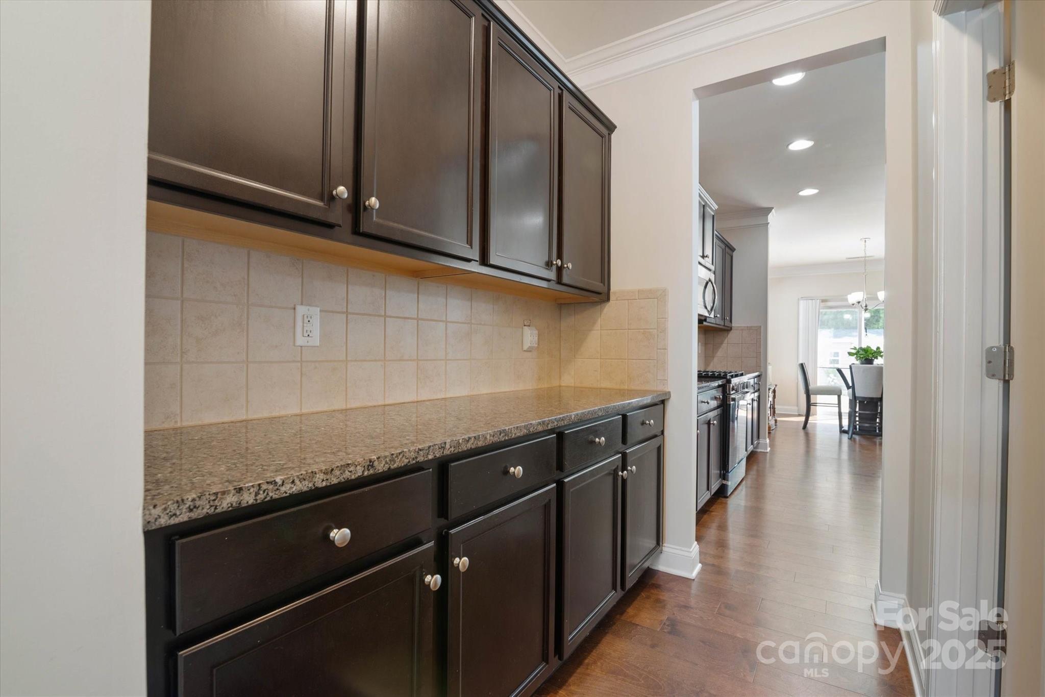 12704 Franklin Square Road