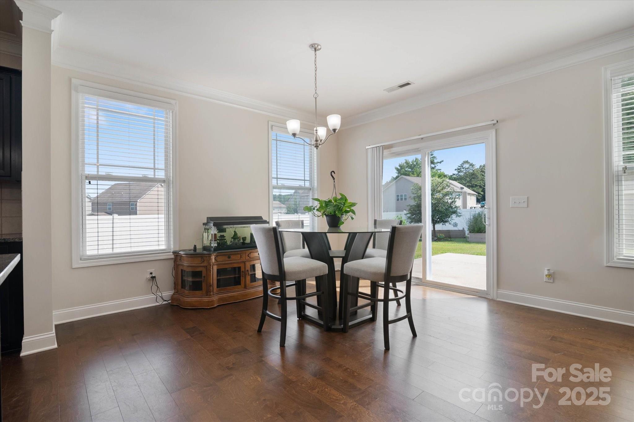 12704 Franklin Square Road