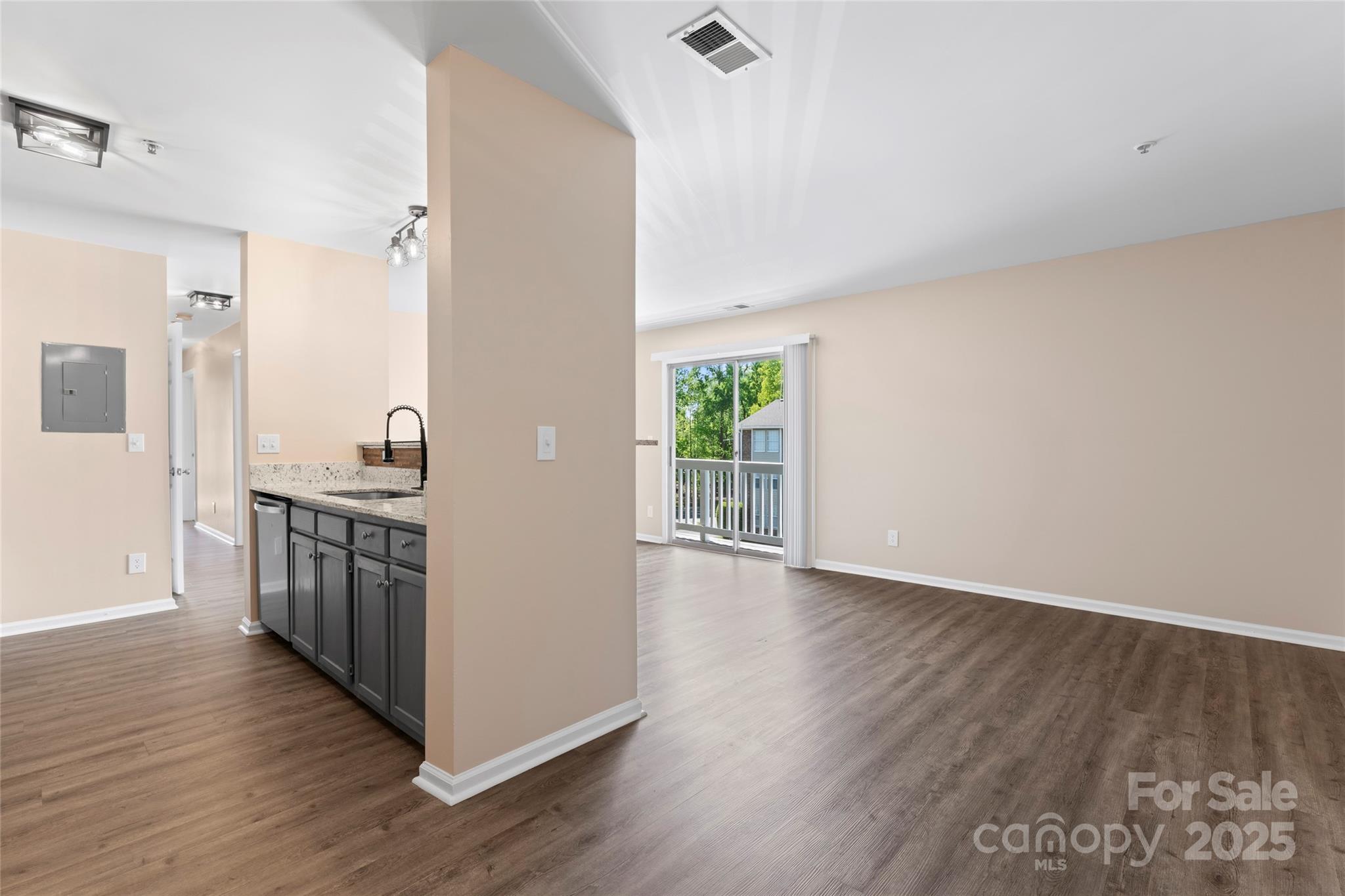 1620 #K Arlyn Circle Unit: K