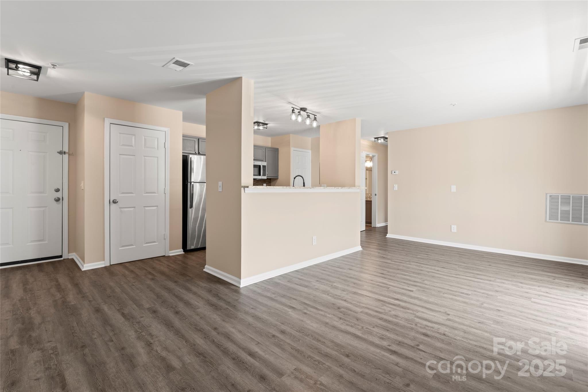 1620 #K Arlyn Circle Unit: K