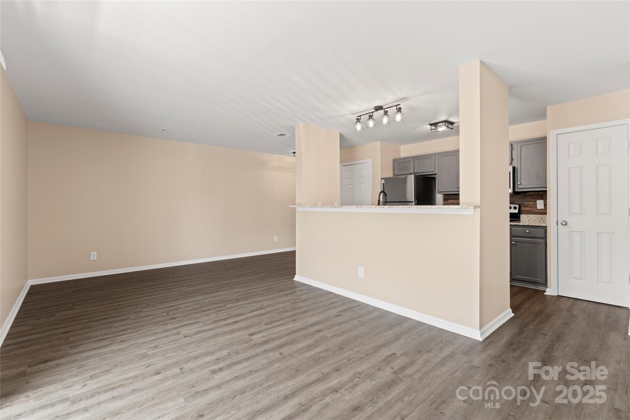 1620 #K Arlyn Circle Unit: K
