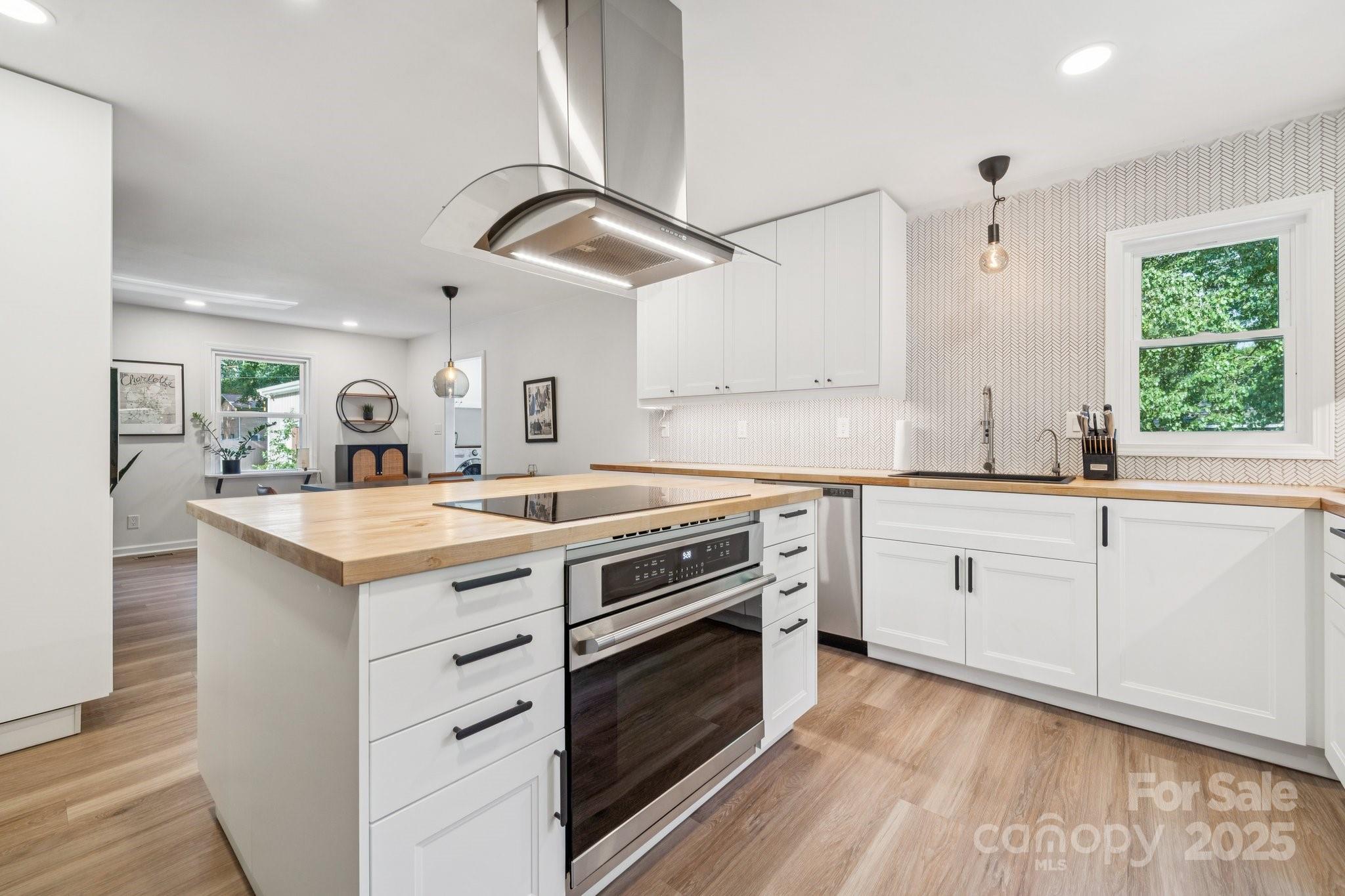 4432 Bob White Court