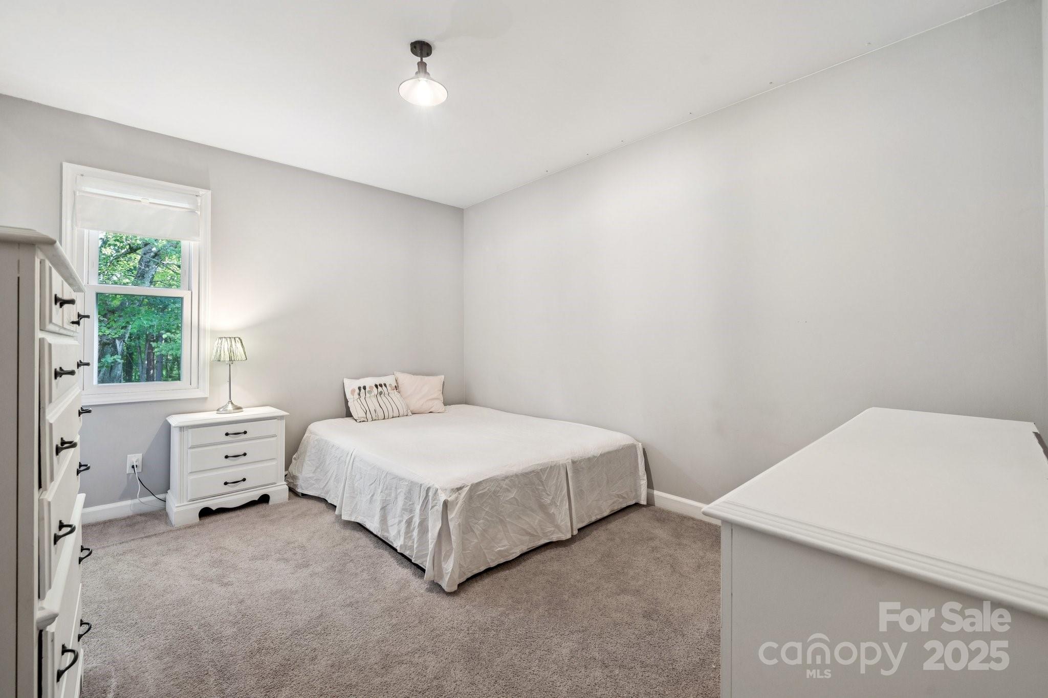 4432 Bob White Court