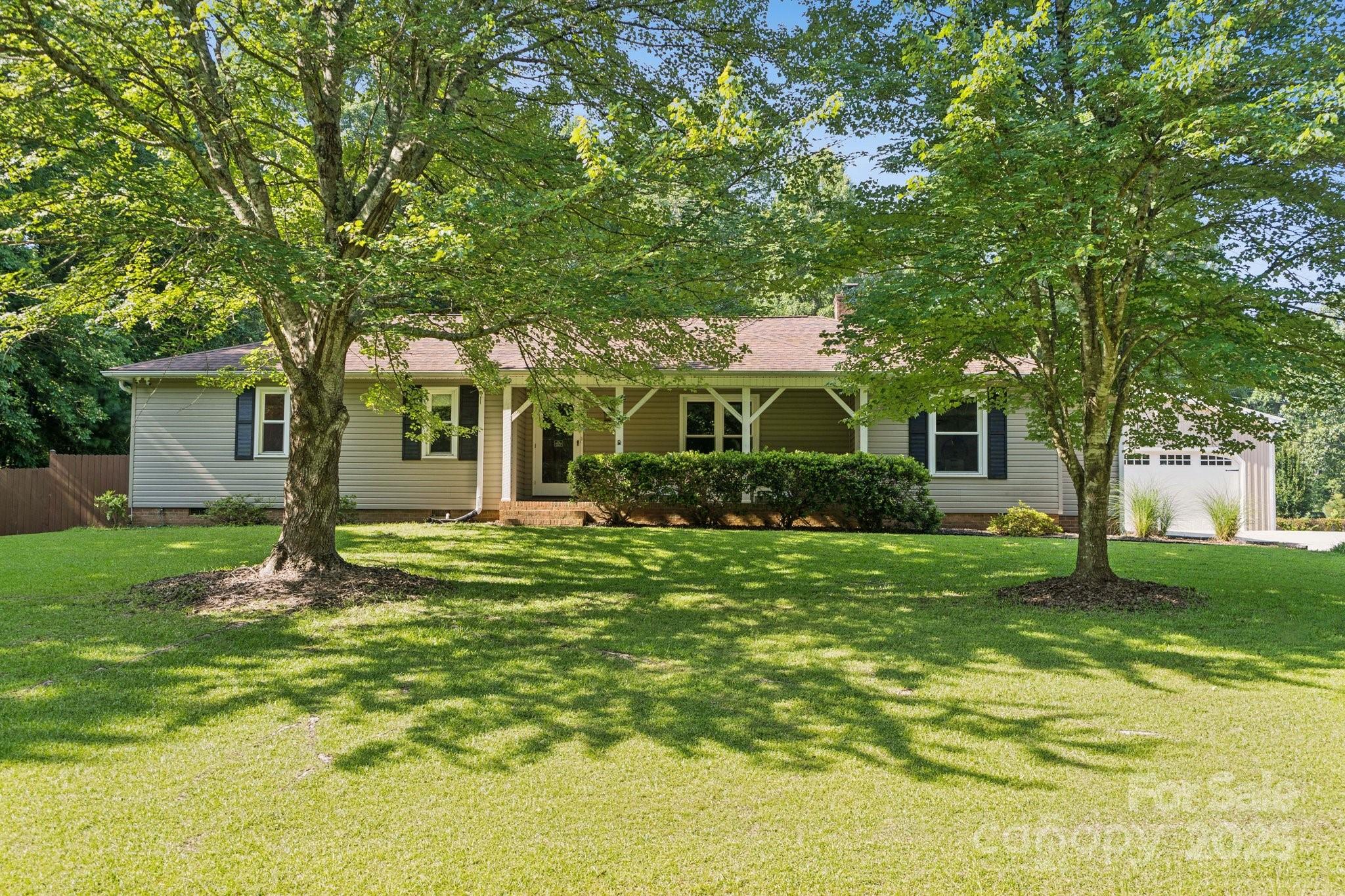 4432 Bob White Court