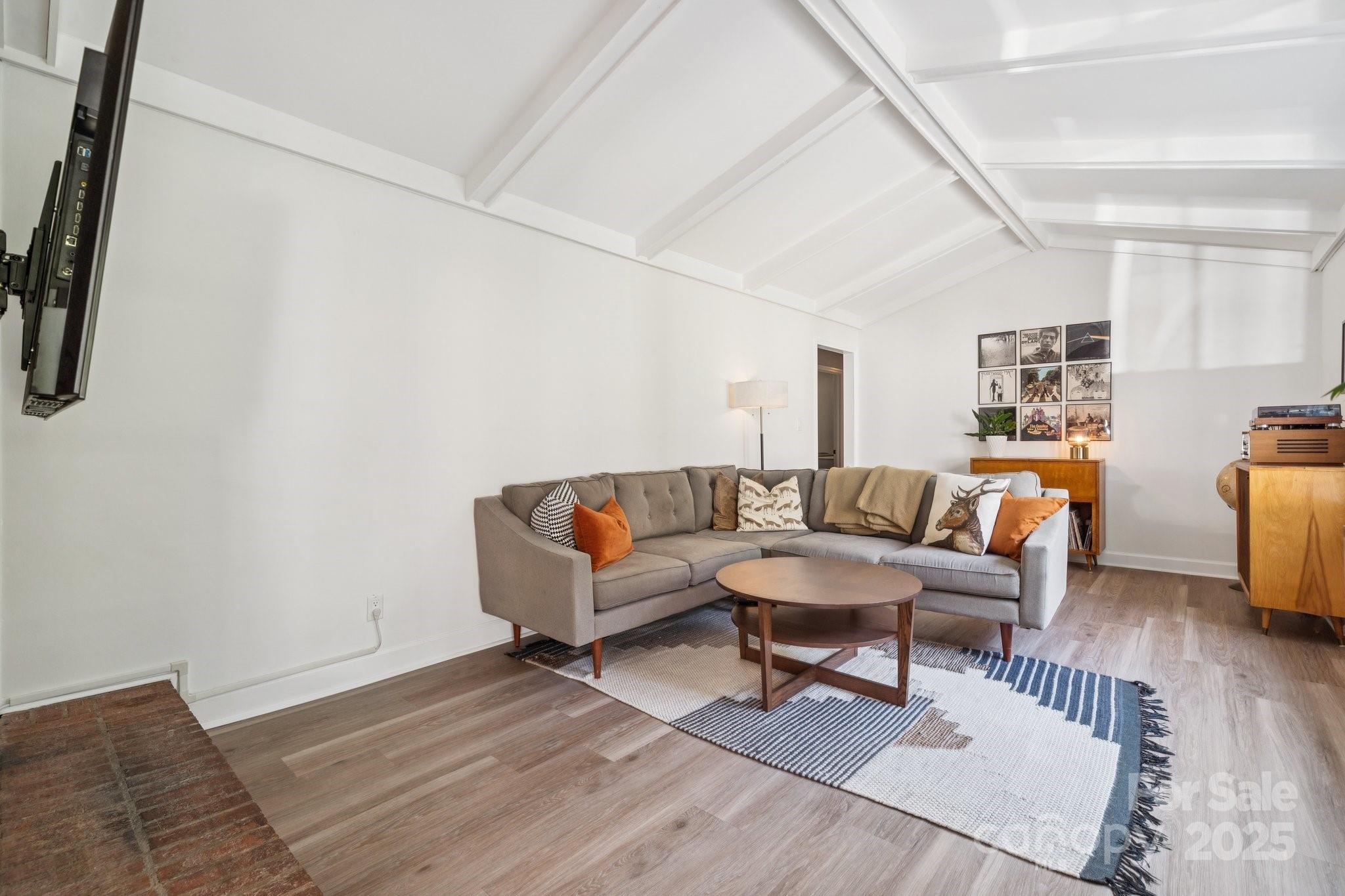 4432 Bob White Court