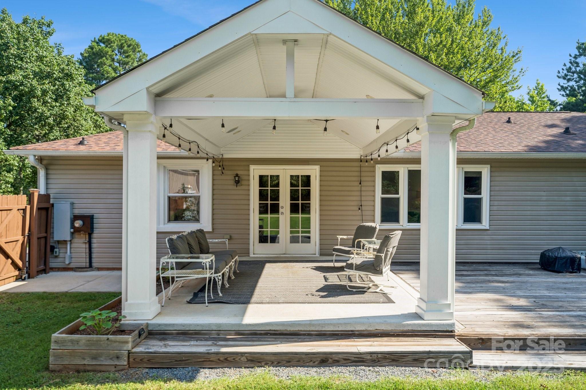 4432 Bob White Court
