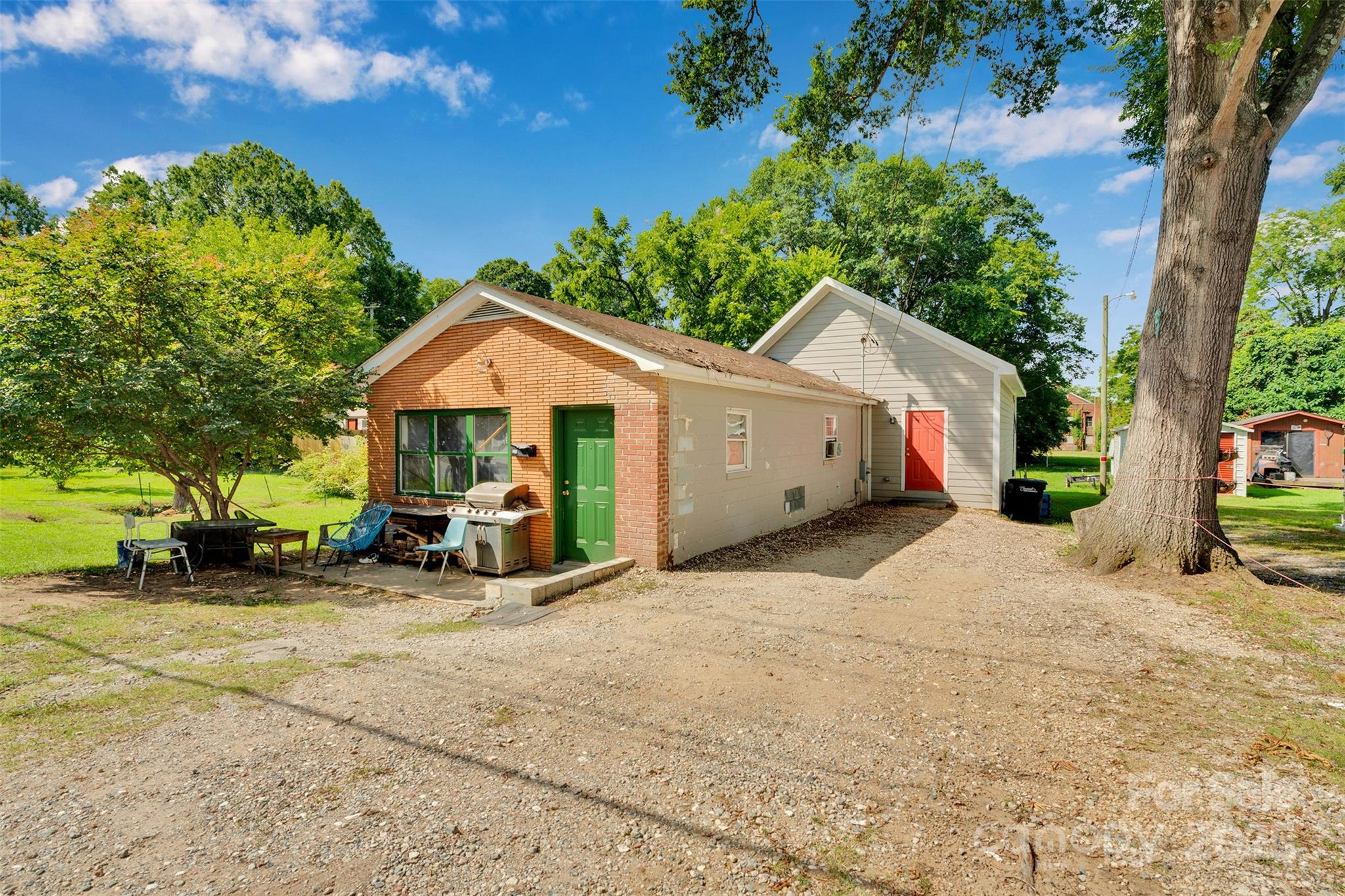 111 Crowell Drive