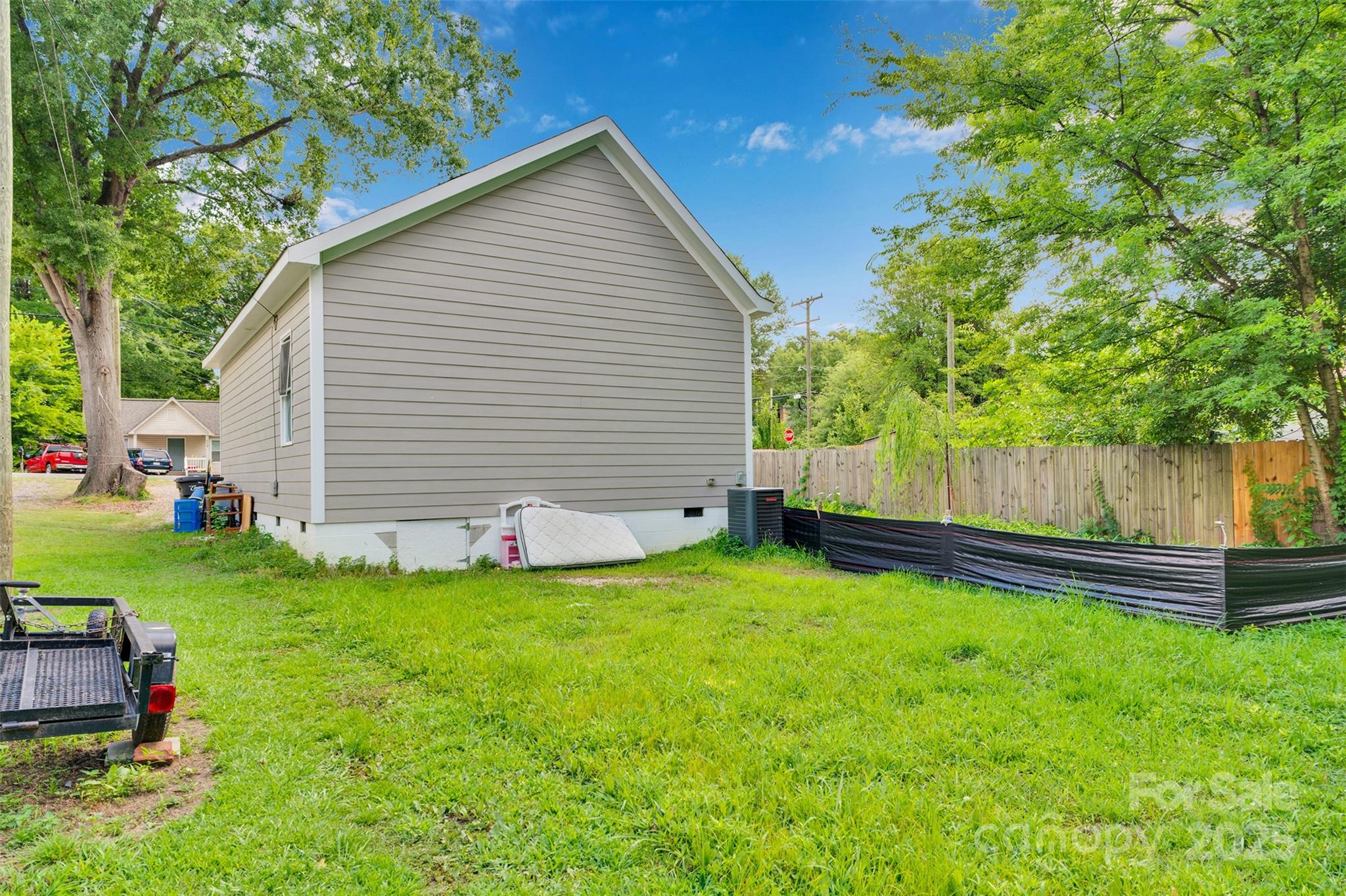 111 Crowell Drive