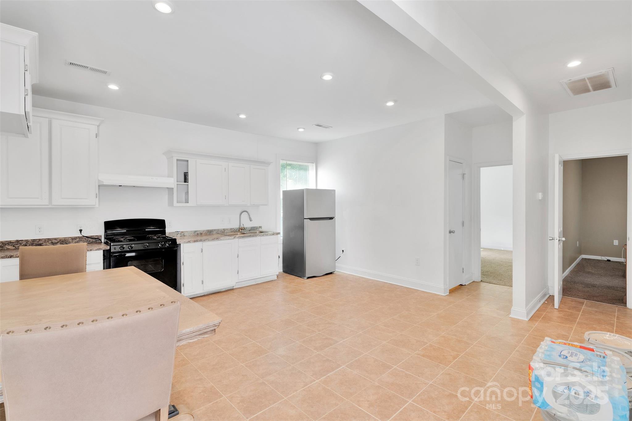 111 Crowell Drive