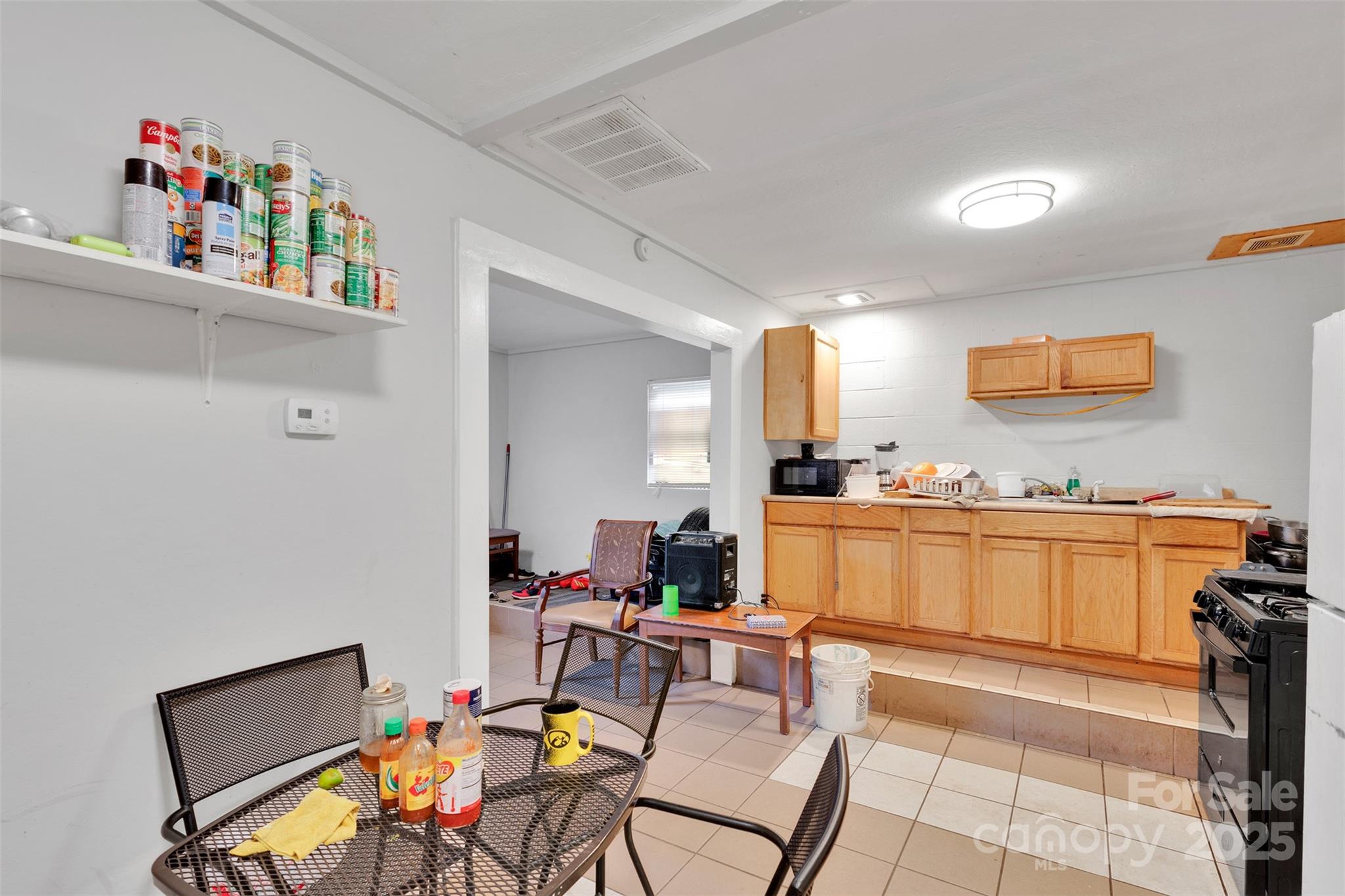 111 Crowell Drive