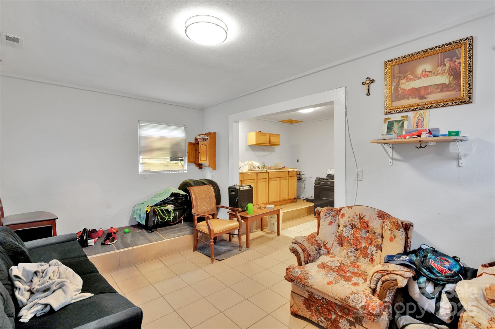 111 Crowell Drive