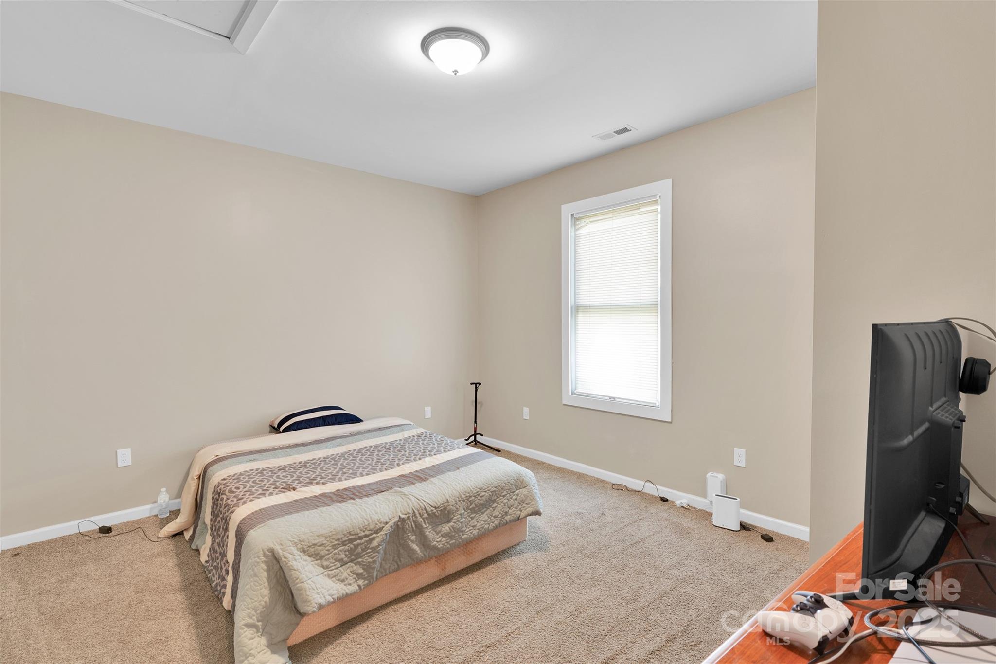 111 Crowell Drive