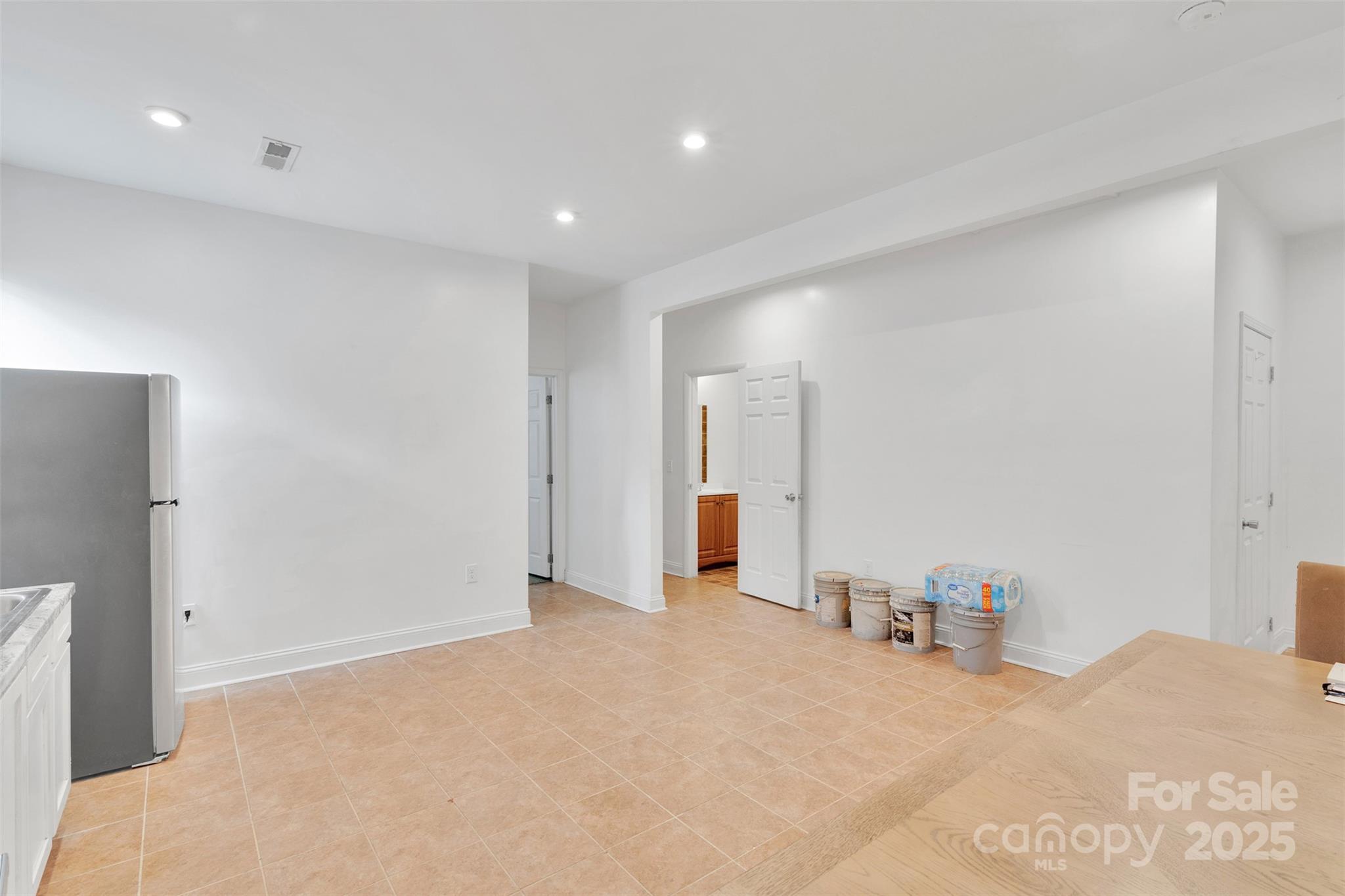111 Crowell Drive