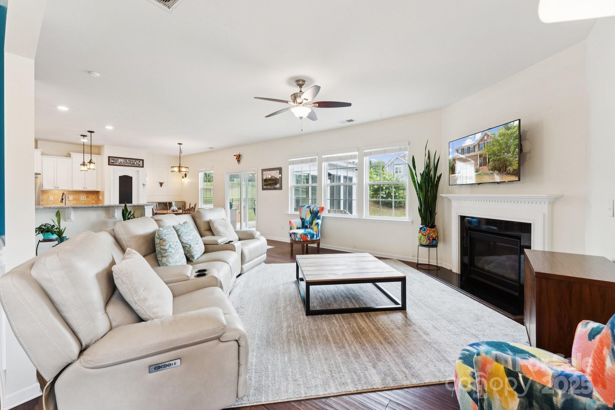 16304 Thoroughbred Trace Lane