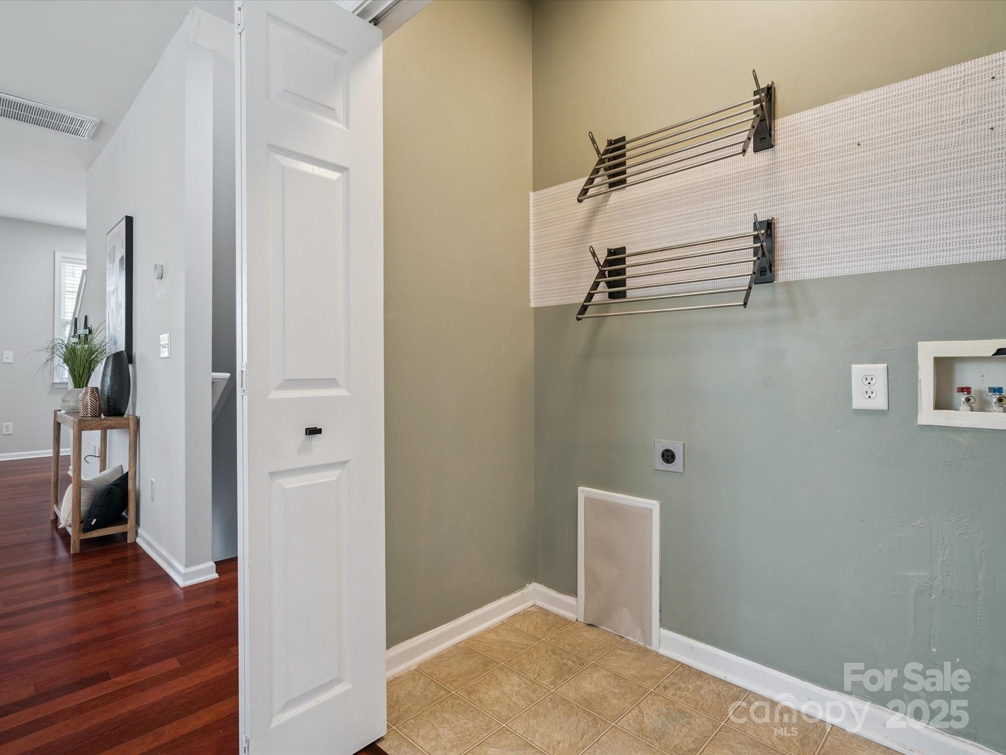1236 Taliesin Court