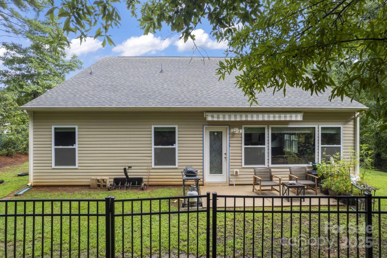 6511 Buck Horn Place