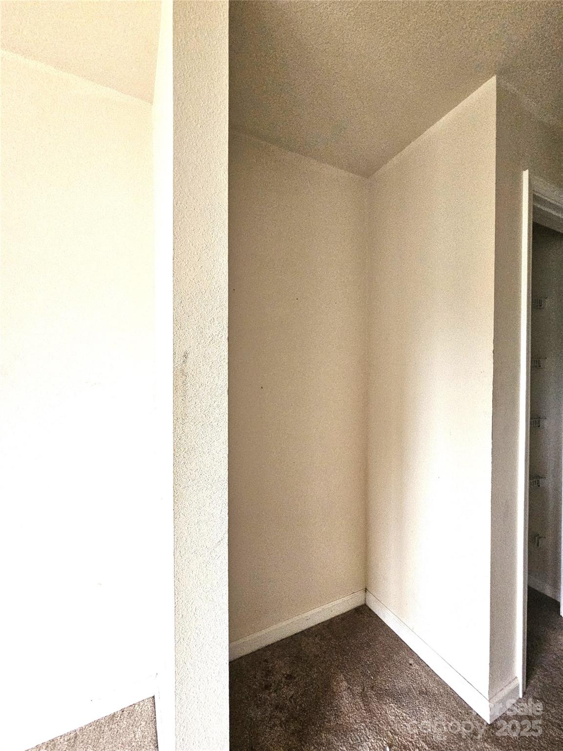 1162 Plaza Walk Drive