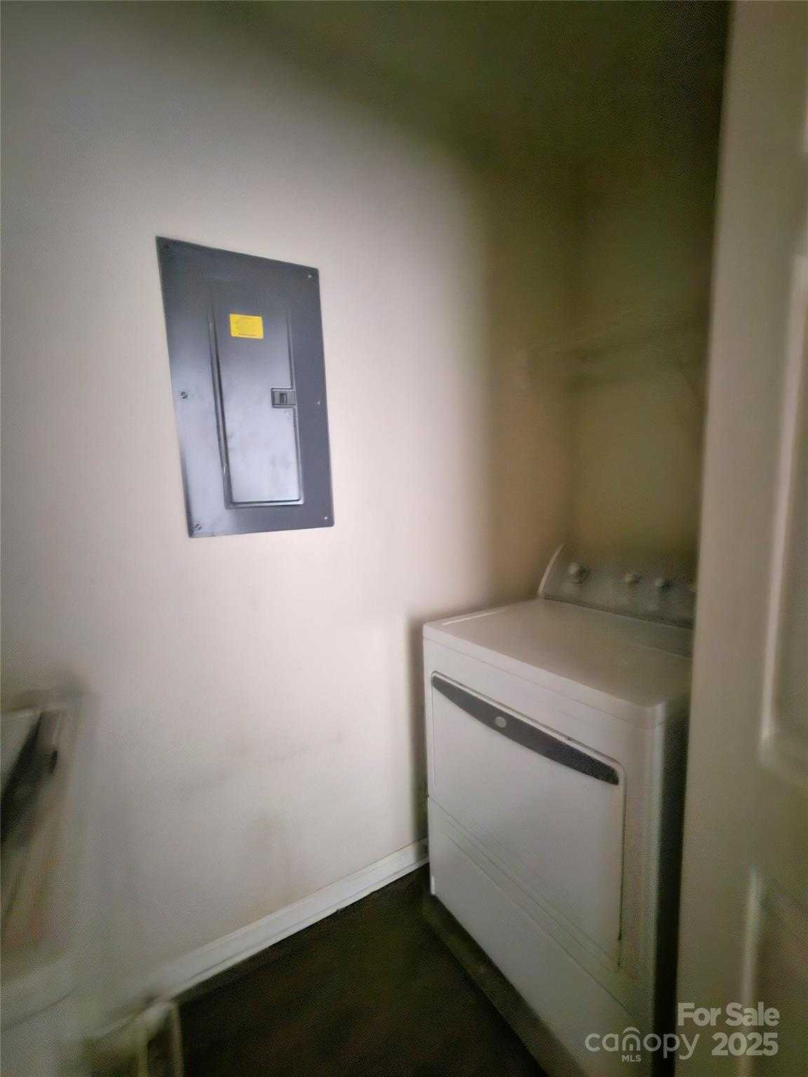 1162 Plaza Walk Drive