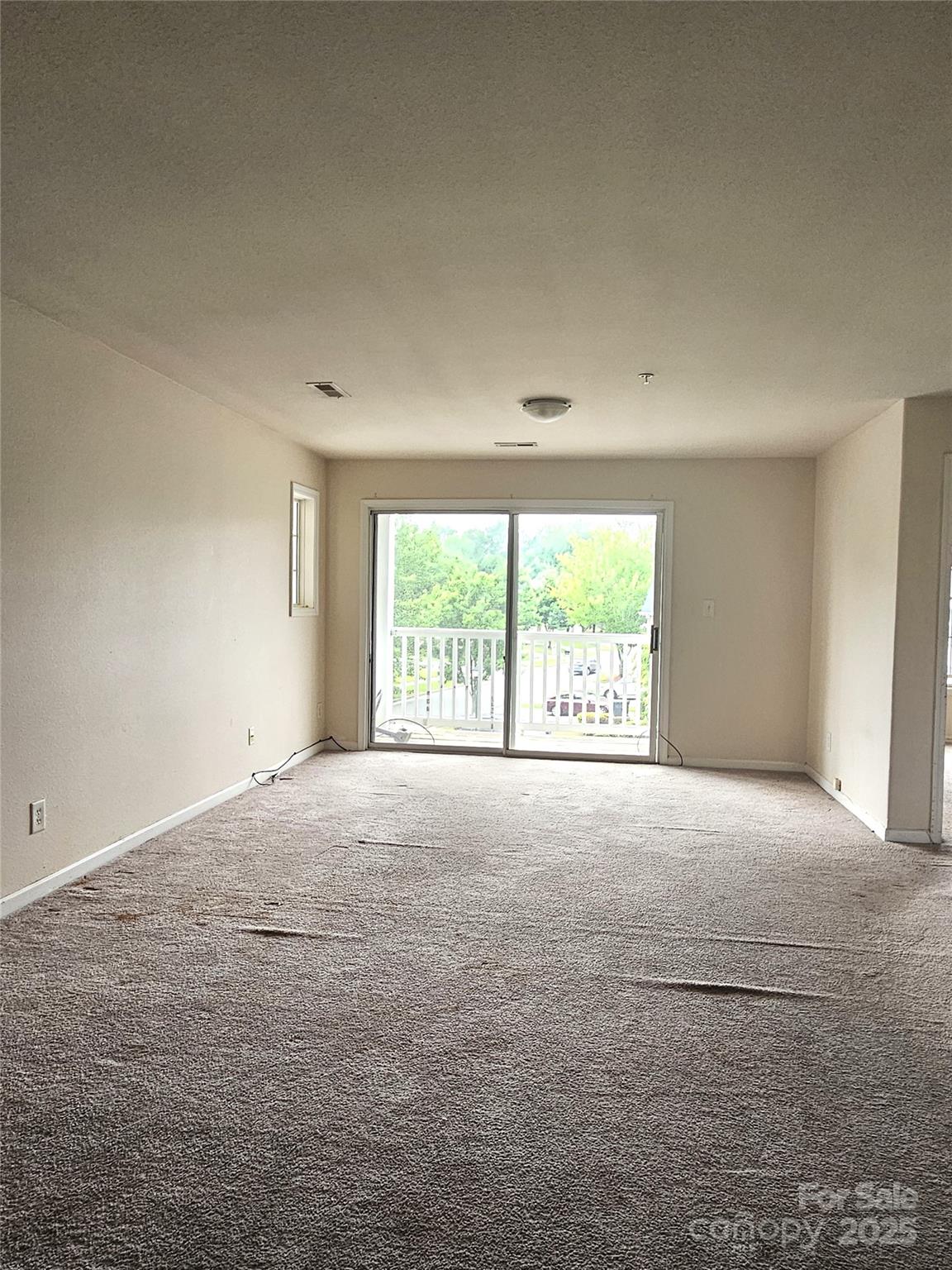 1162 Plaza Walk Drive