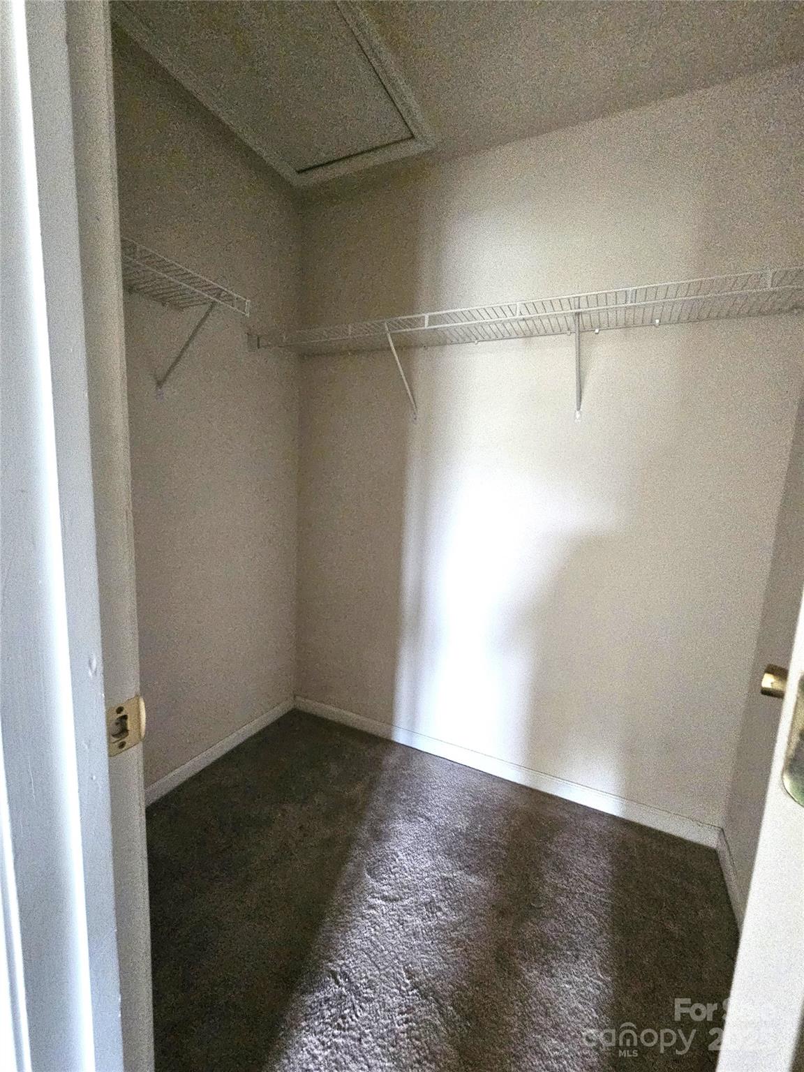 1162 Plaza Walk Drive