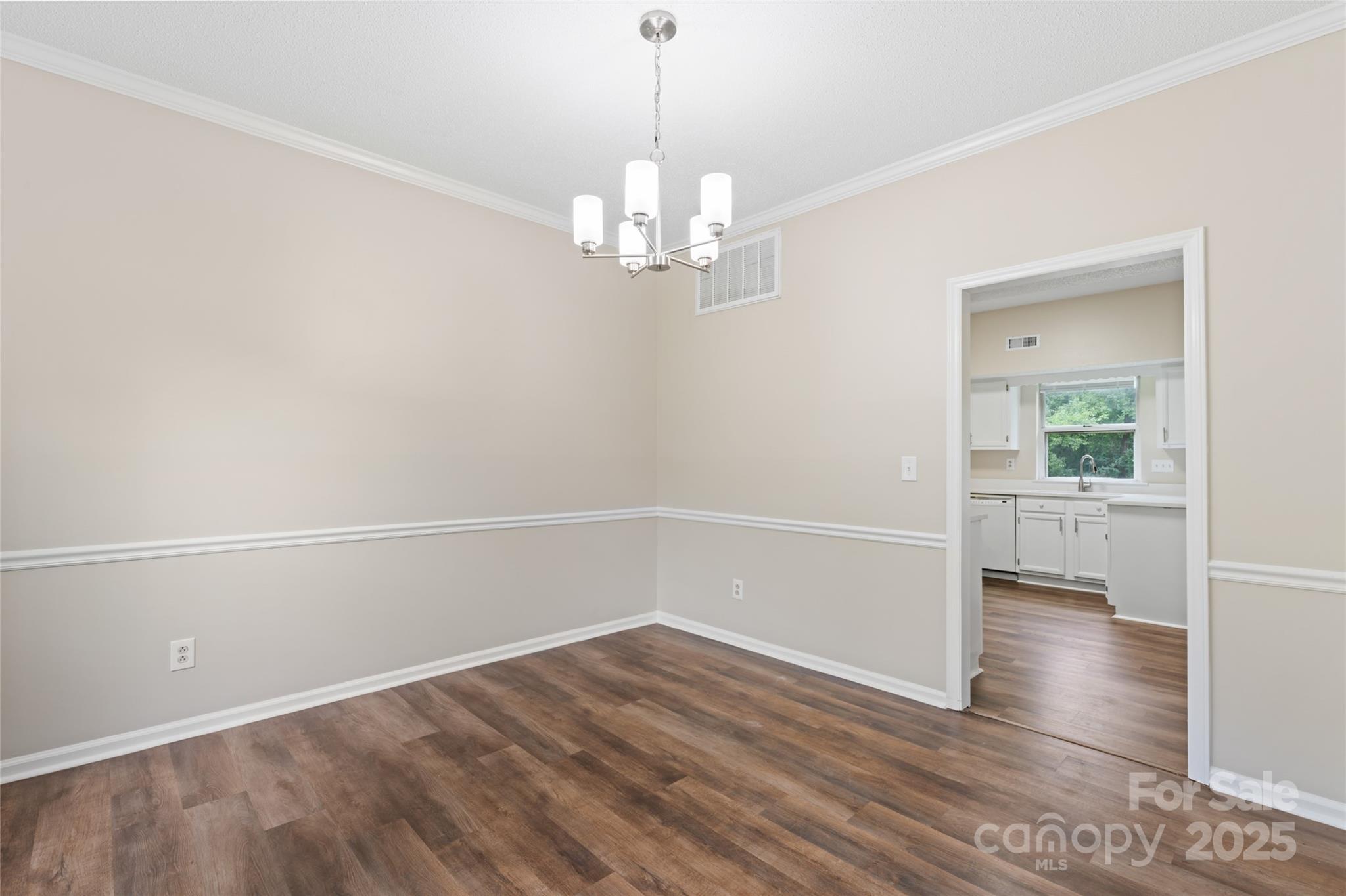 2813 Silkstream Lane