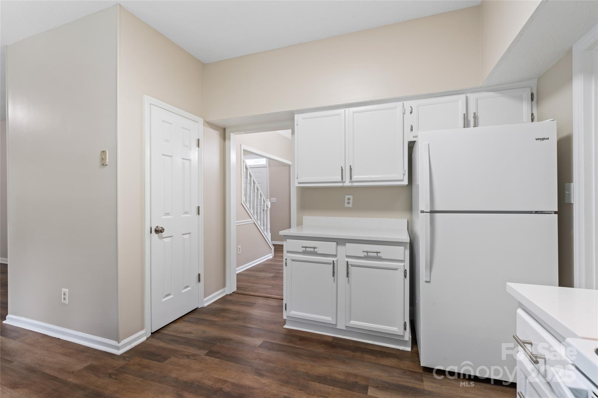 2813 Silkstream Lane