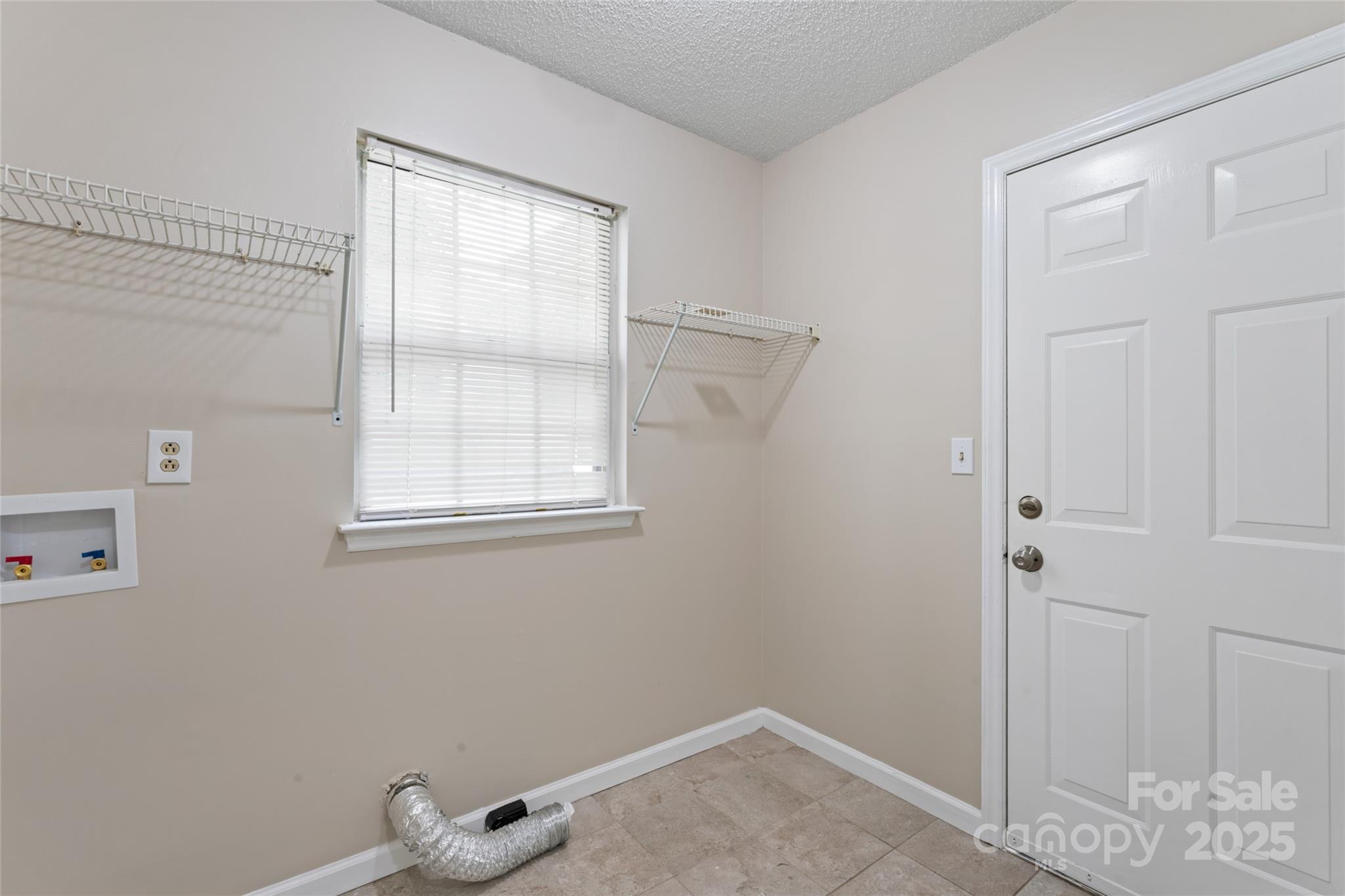 2813 Silkstream Lane