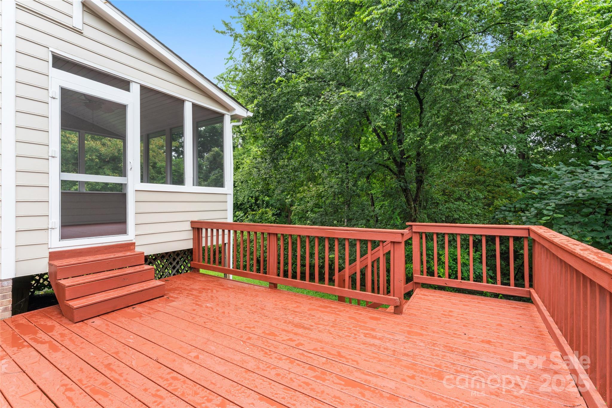 2813 Silkstream Lane