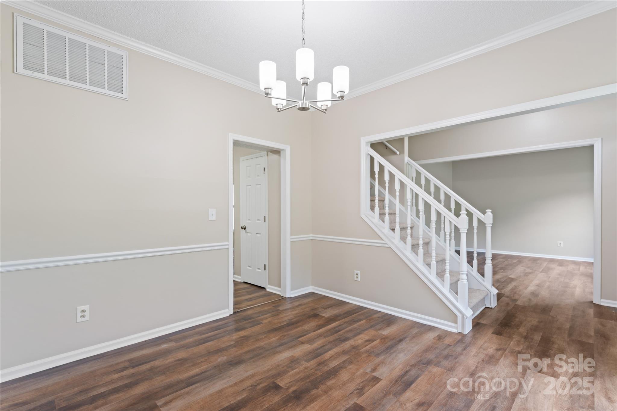 2813 Silkstream Lane