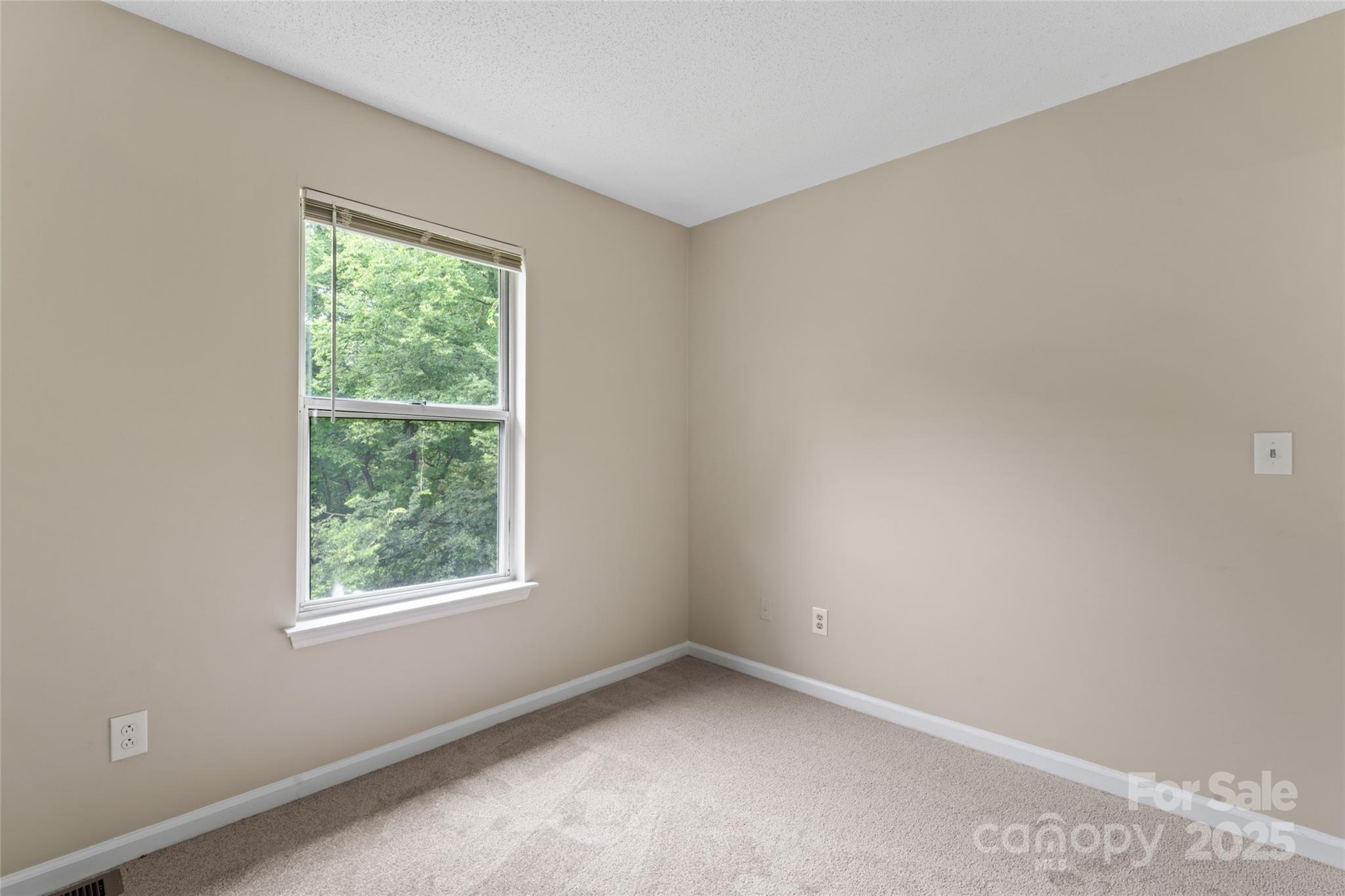 2813 Silkstream Lane