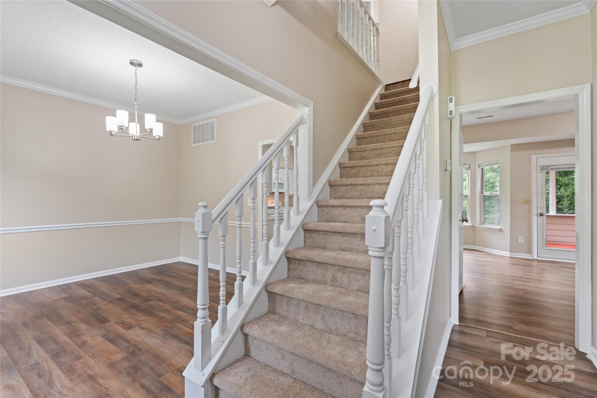 2813 Silkstream Lane