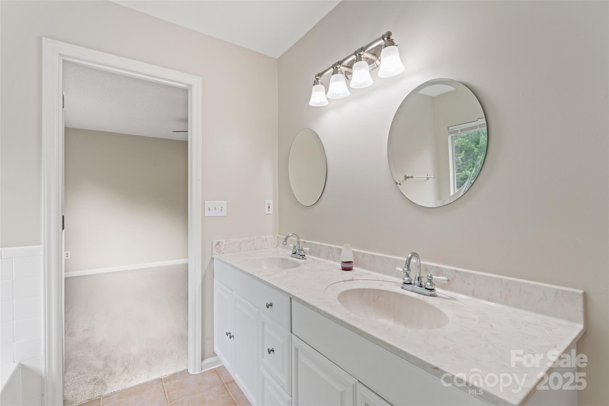 2813 Silkstream Lane