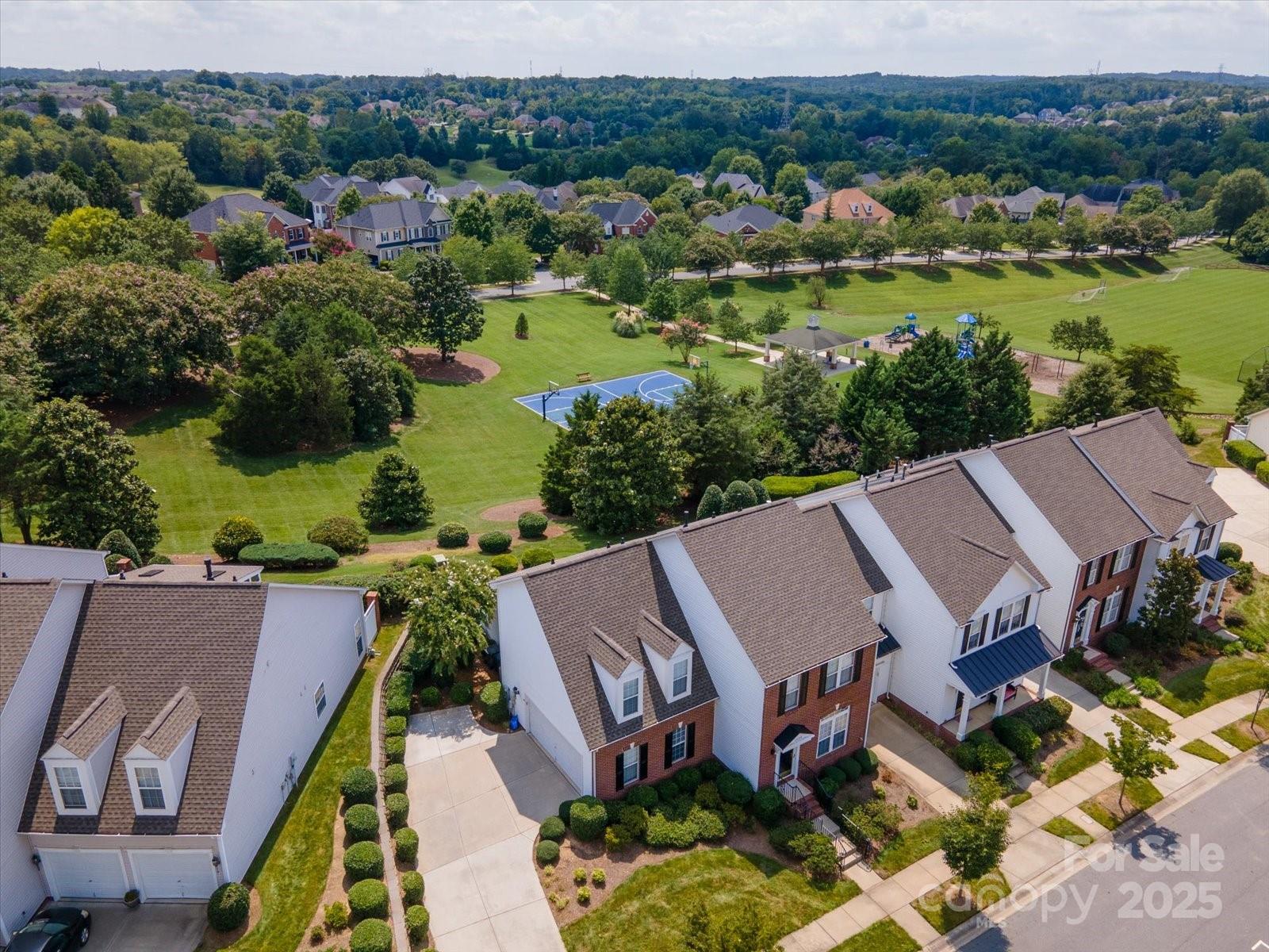 14648 Greenpoint Lane